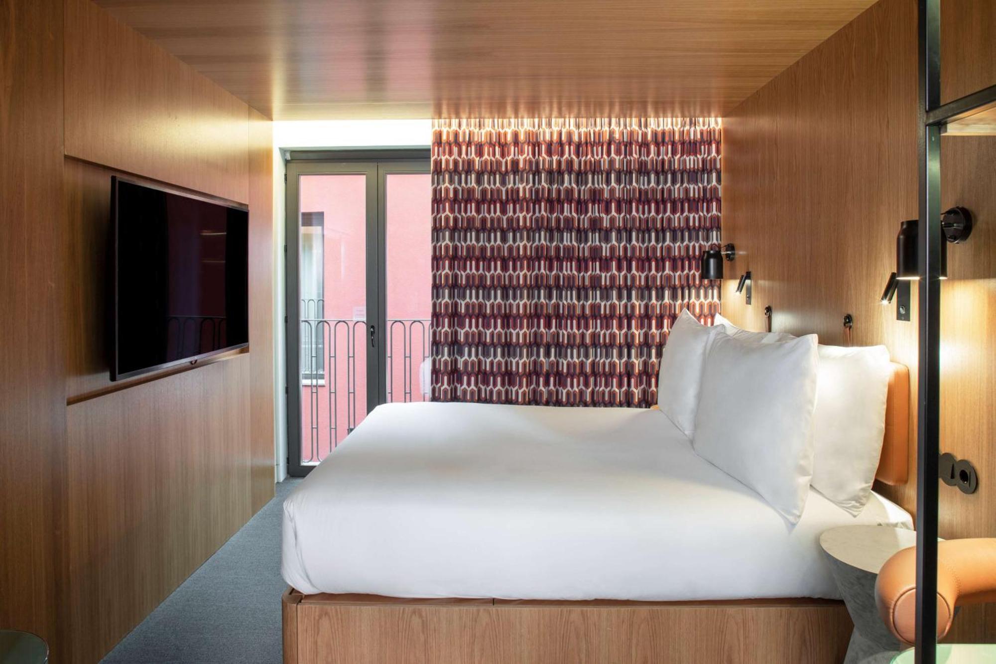 Se Catedral Porto, Tapestry Collection By Hilton 4* Porto
