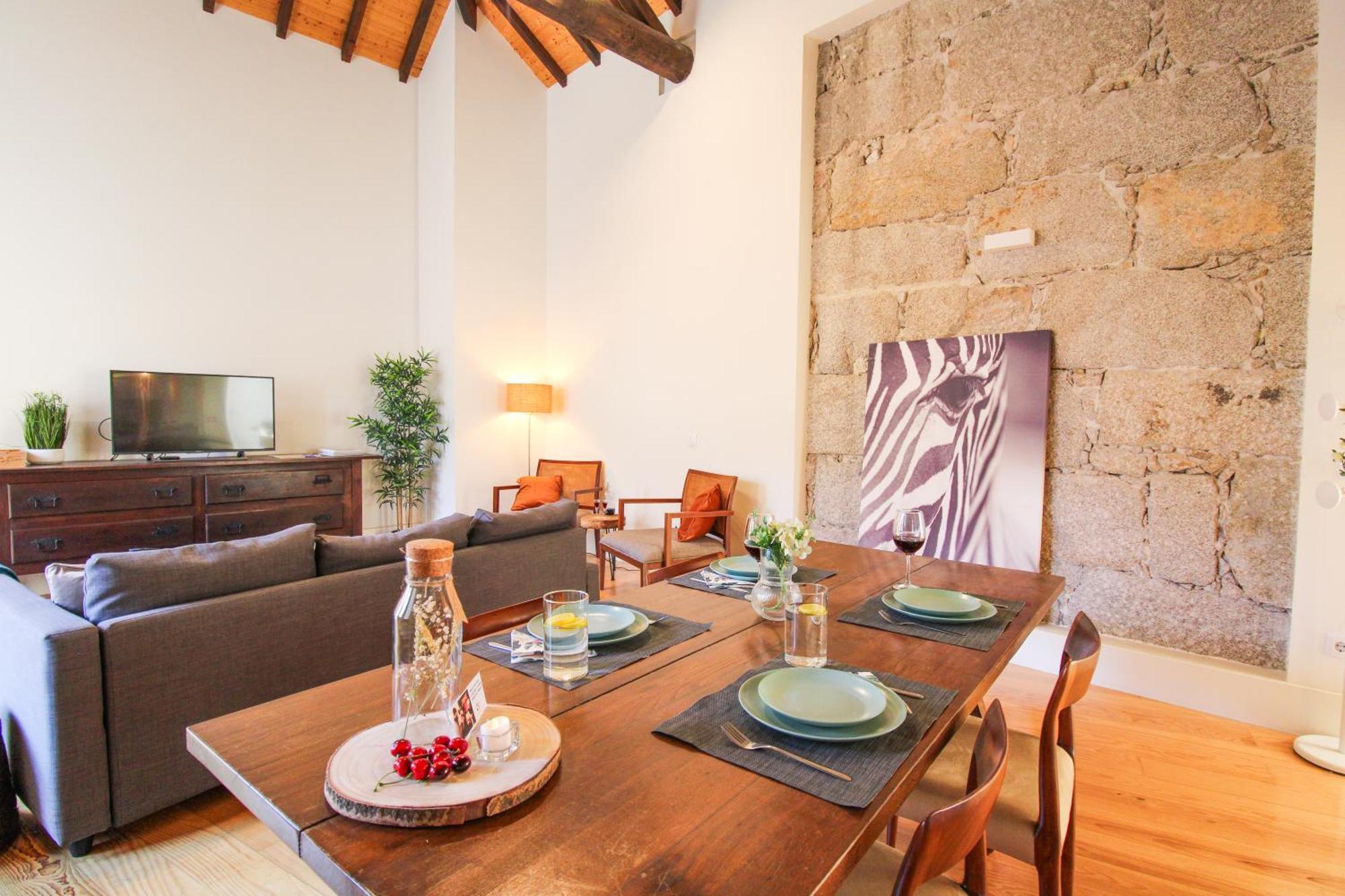 Mouzinho Mezzanine Apartment *