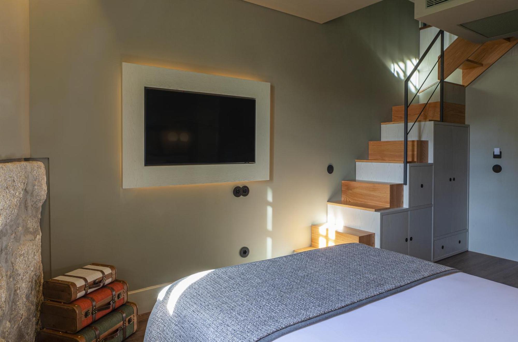 Timbre Virtudes 5* Porto