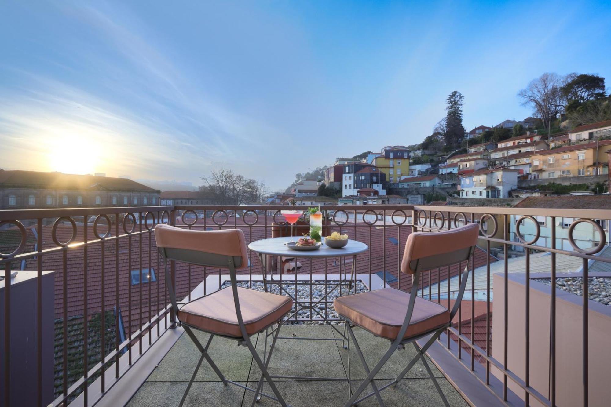 Timbre Virtudes Hotel