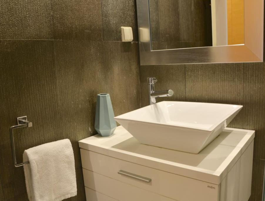 Feel Ribeira - Riverfront Charm Apartment