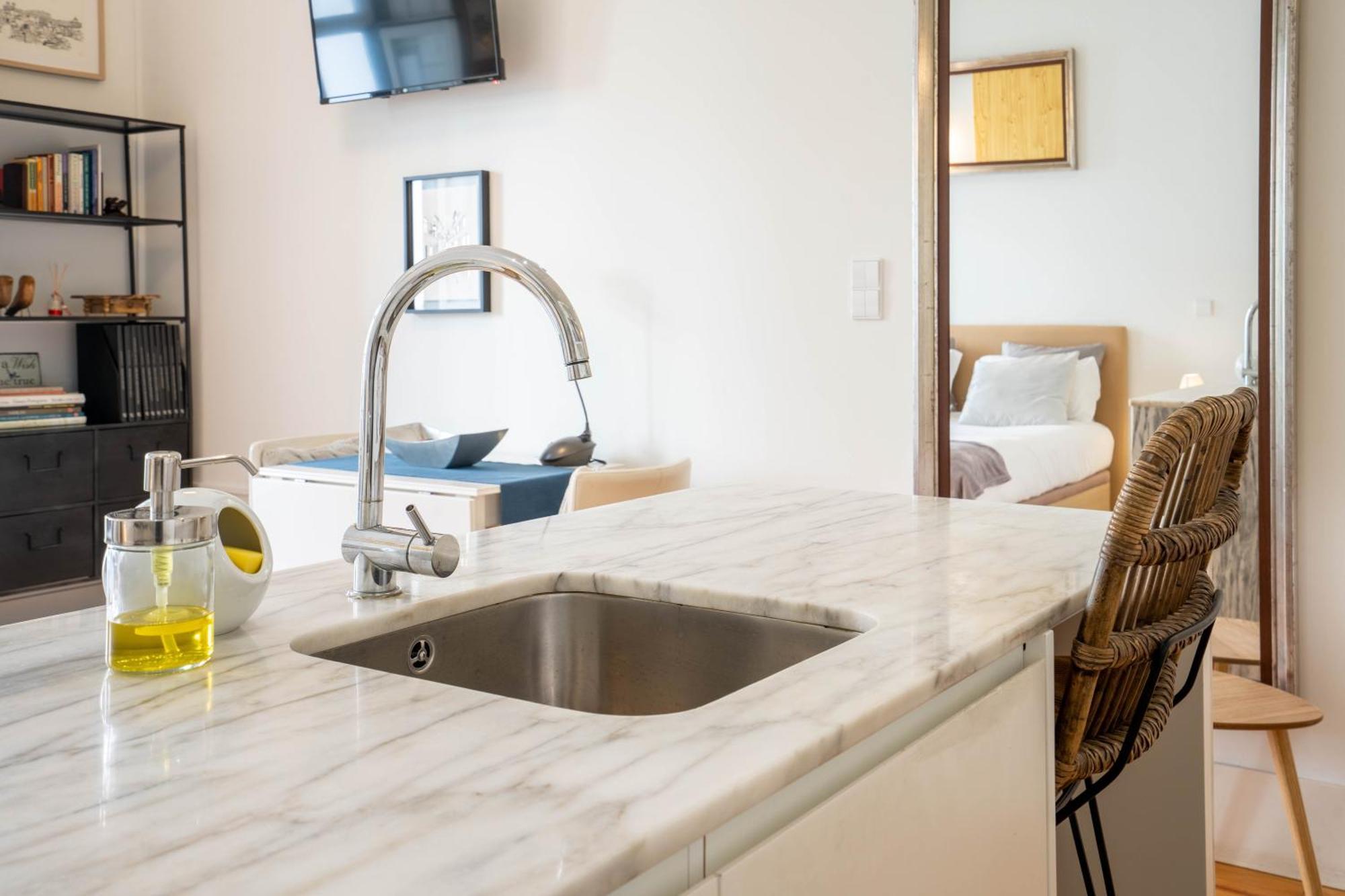 Apartment Living Bohoporto By Lovelystay