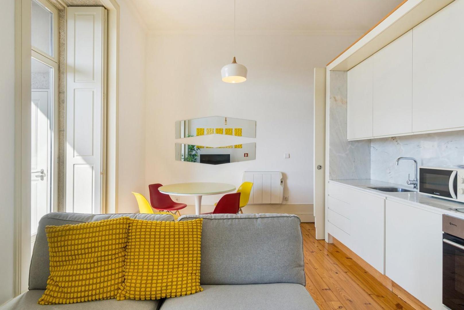 Guestready - Urban Oasis With Private Balcony Apartment *