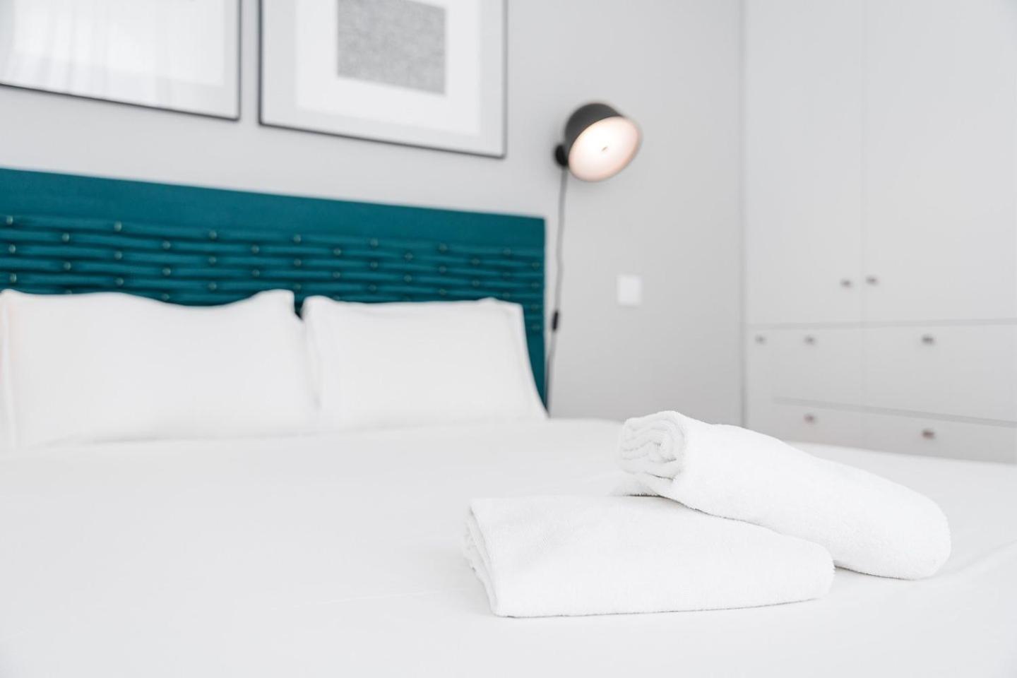 Apartment Guestready - Colorful Near Agosto Station *