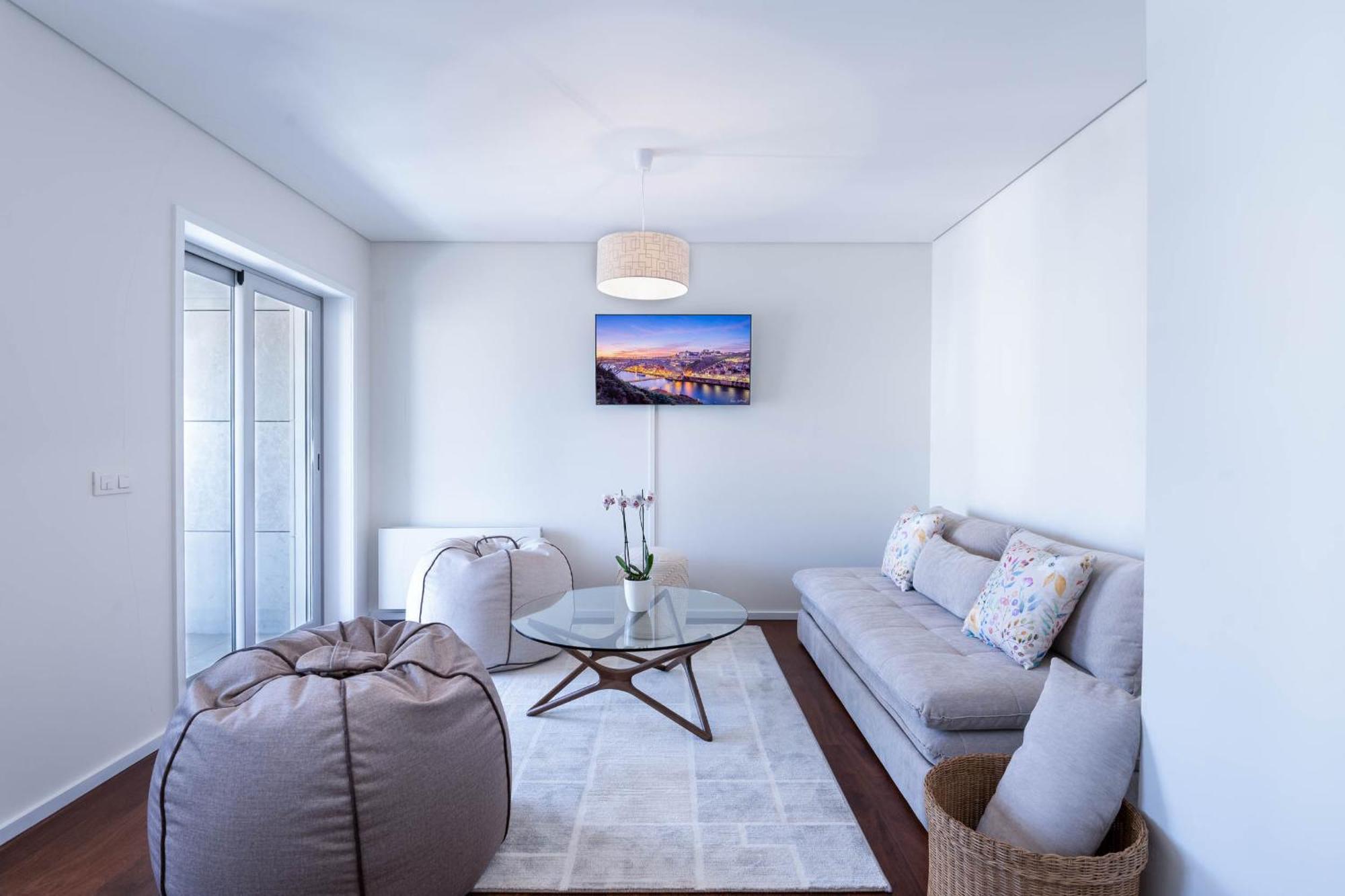 Cedofeita Sunny - Balcony & Parking Porto