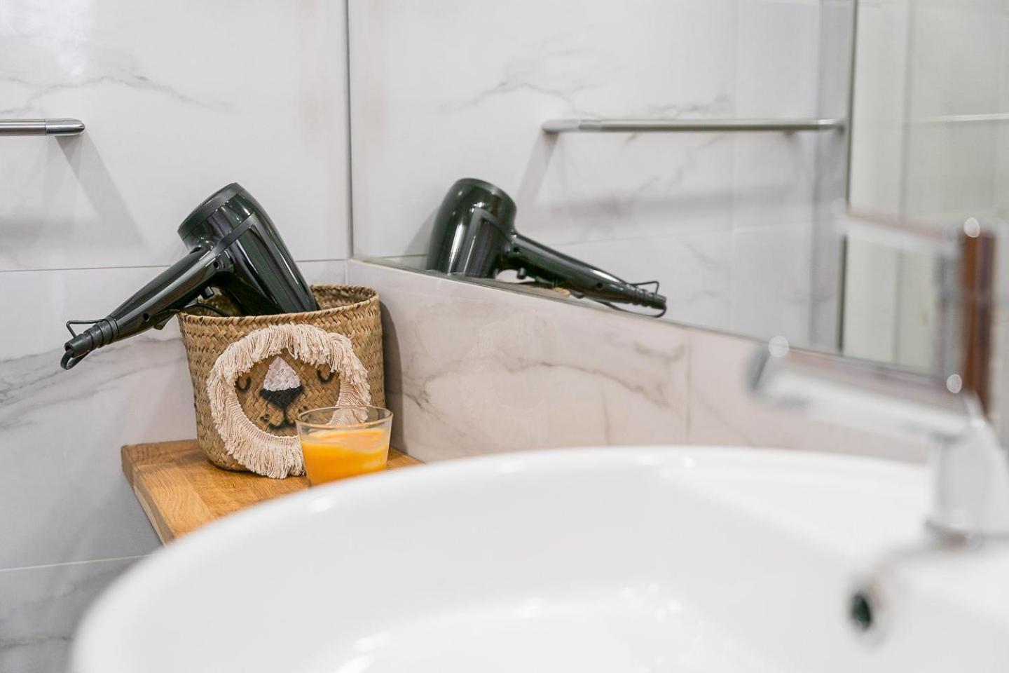Guestready - Bright Duplex In Downtown *