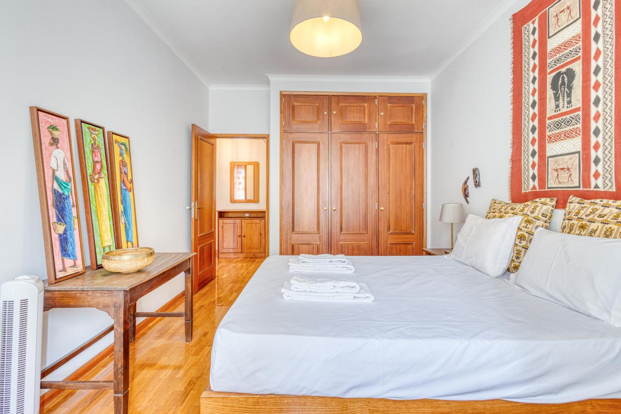 Guest Lobo Flat With Parking *
