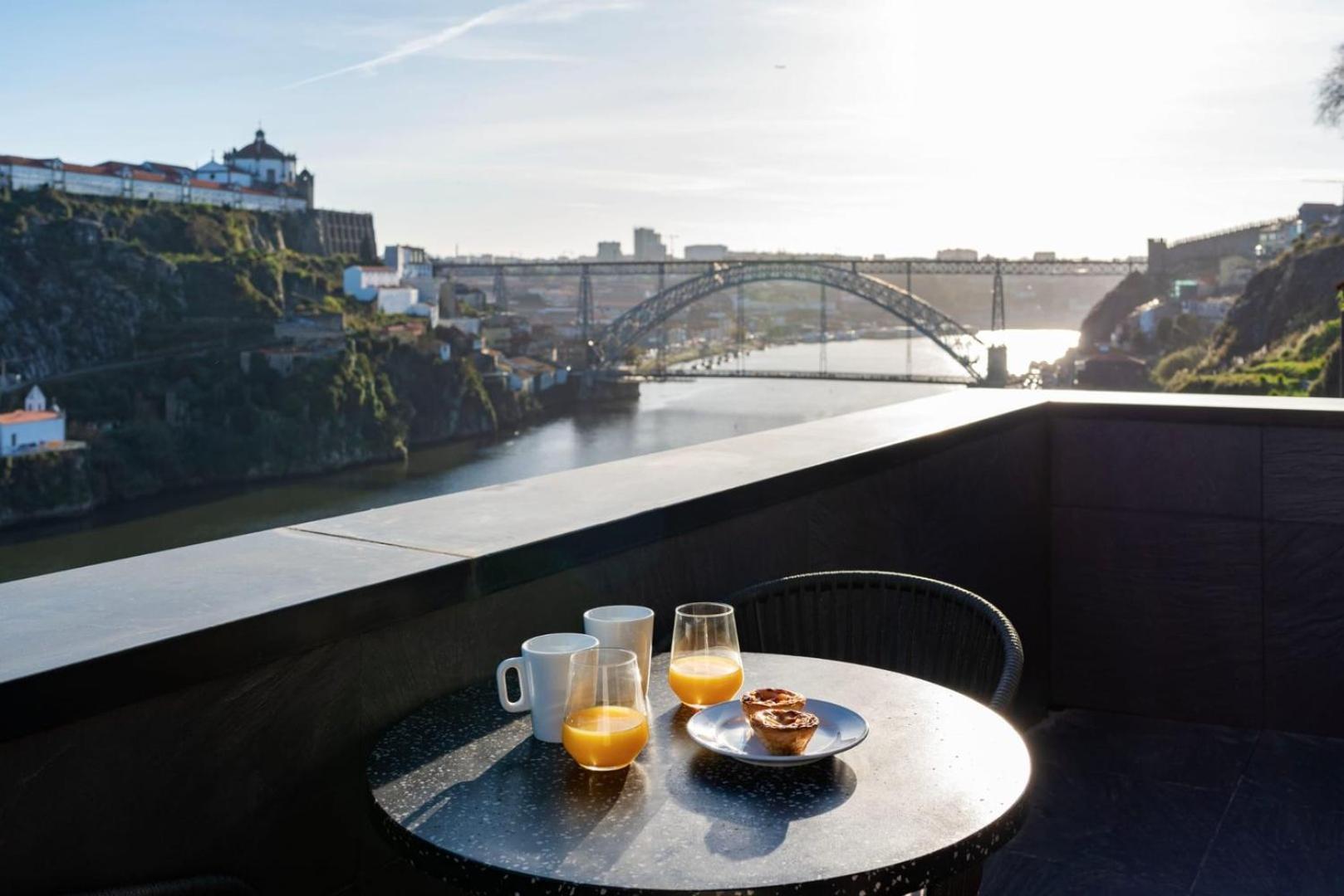 Apartment Guestready - An Urban Retreat With River View