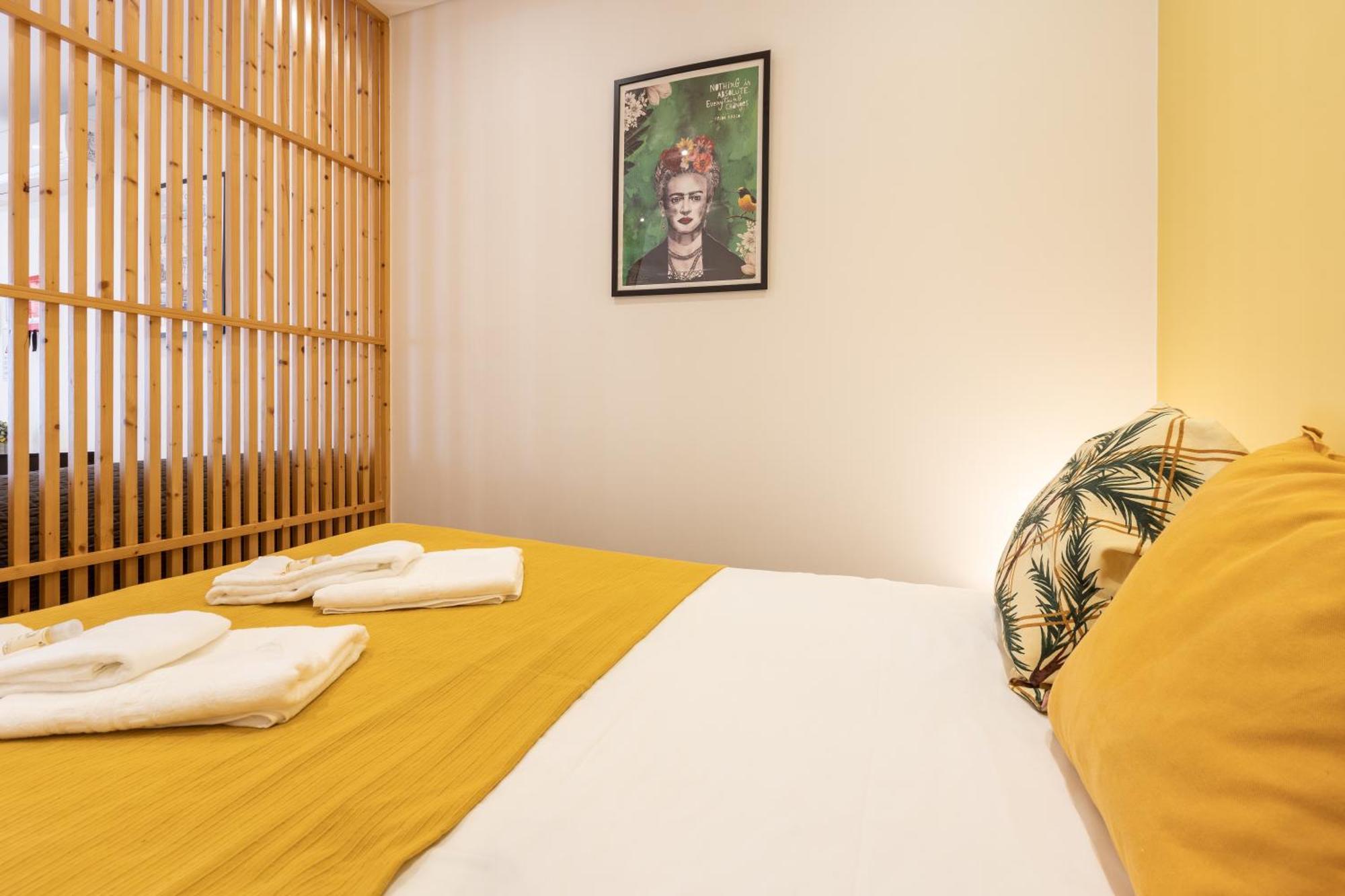 731 Costa Cabral Metro Apartment Porto