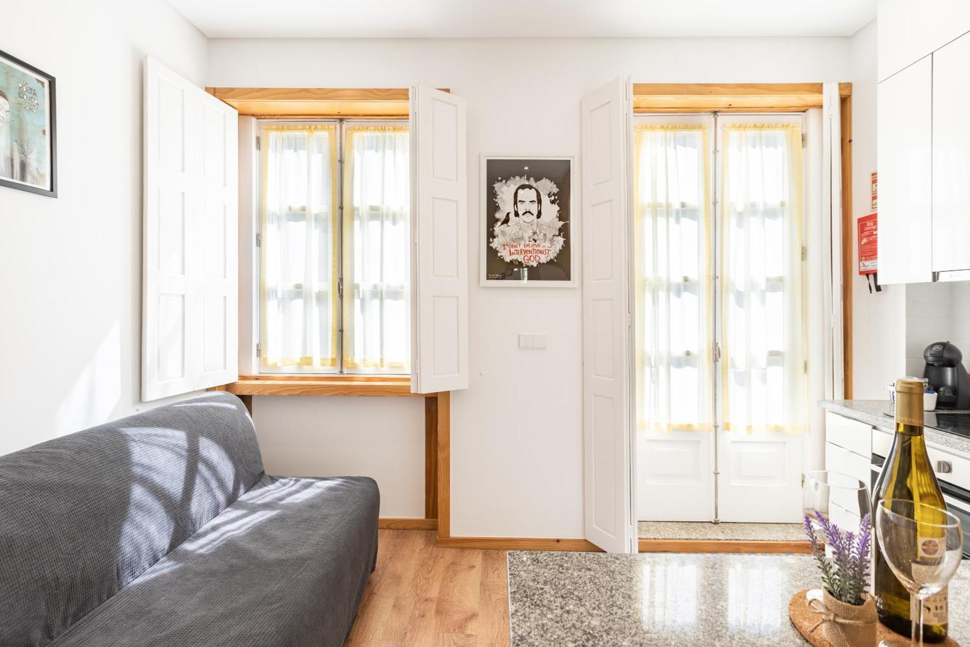 731 Costa Cabral Metro Apartment *