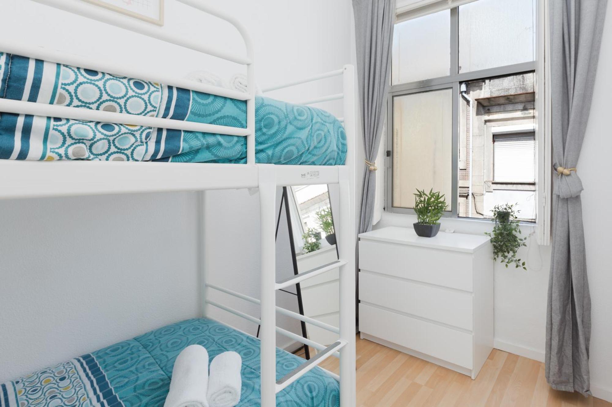 Host Wise - Large Flat W Terrace - Ace Location At Aliados