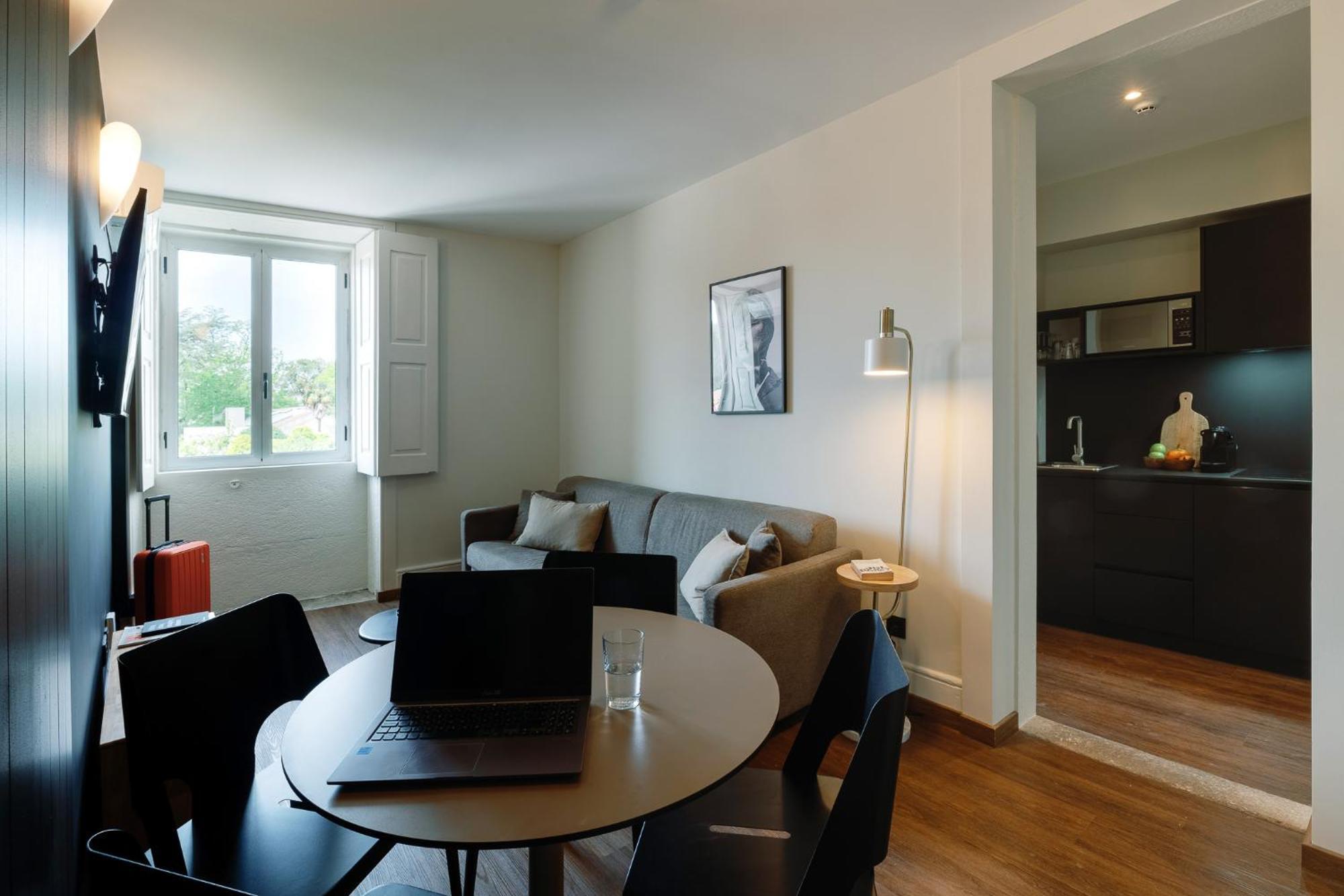 Cosme By Olala Homes Apartment