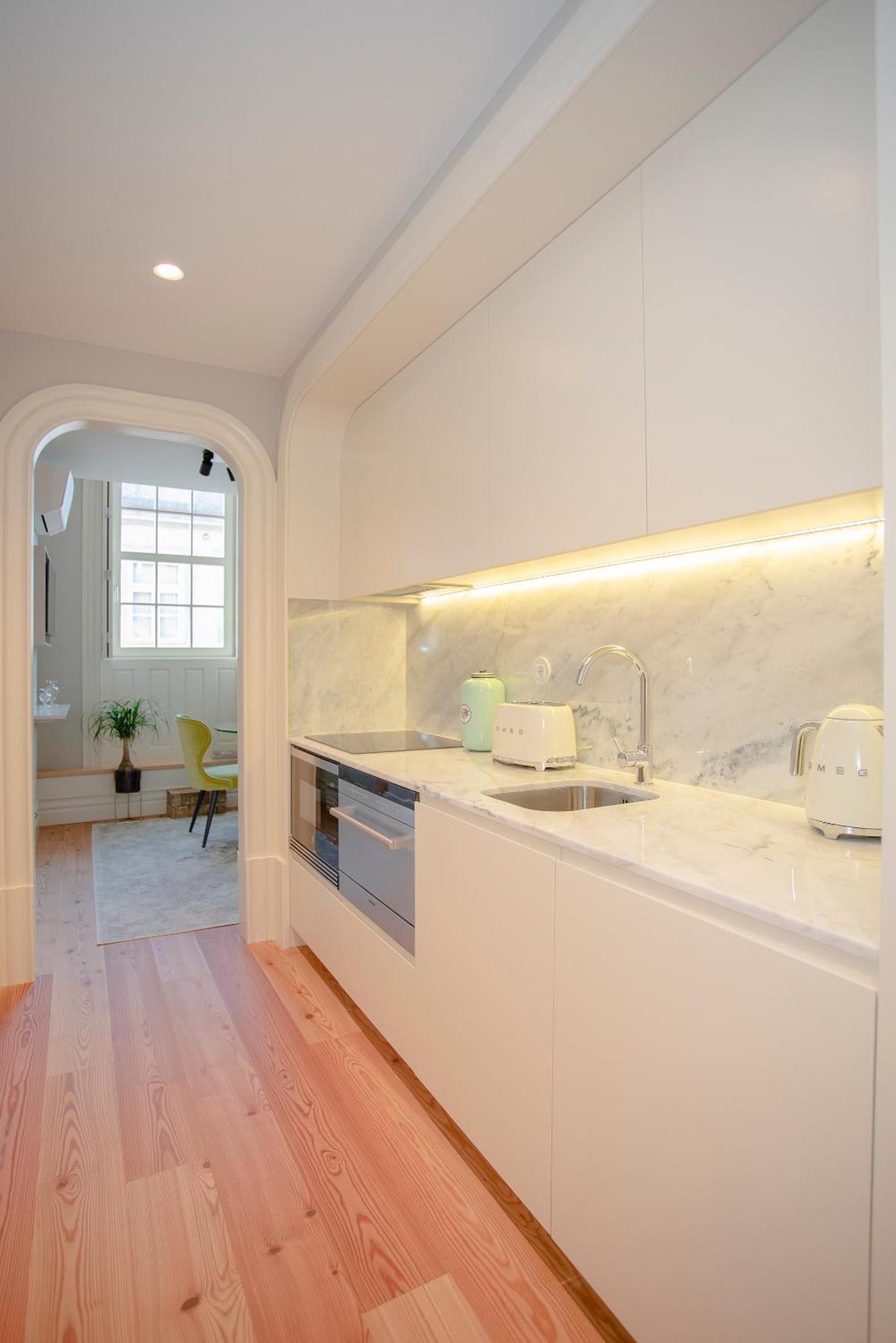 Liiiving In - Cedofeita Charming Apartment