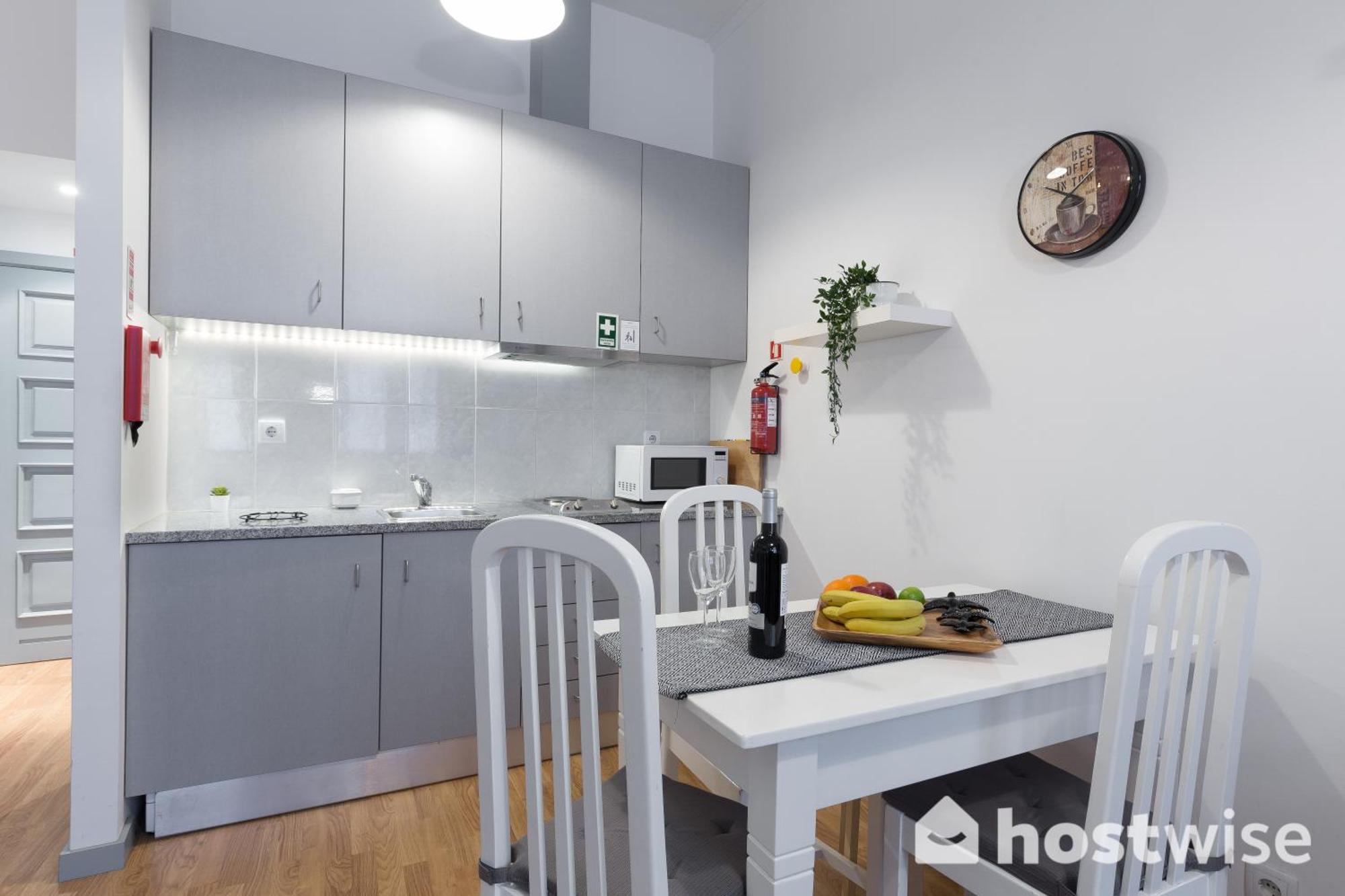 Host Wise - Comfortable Stunning Flats - Center Apartment