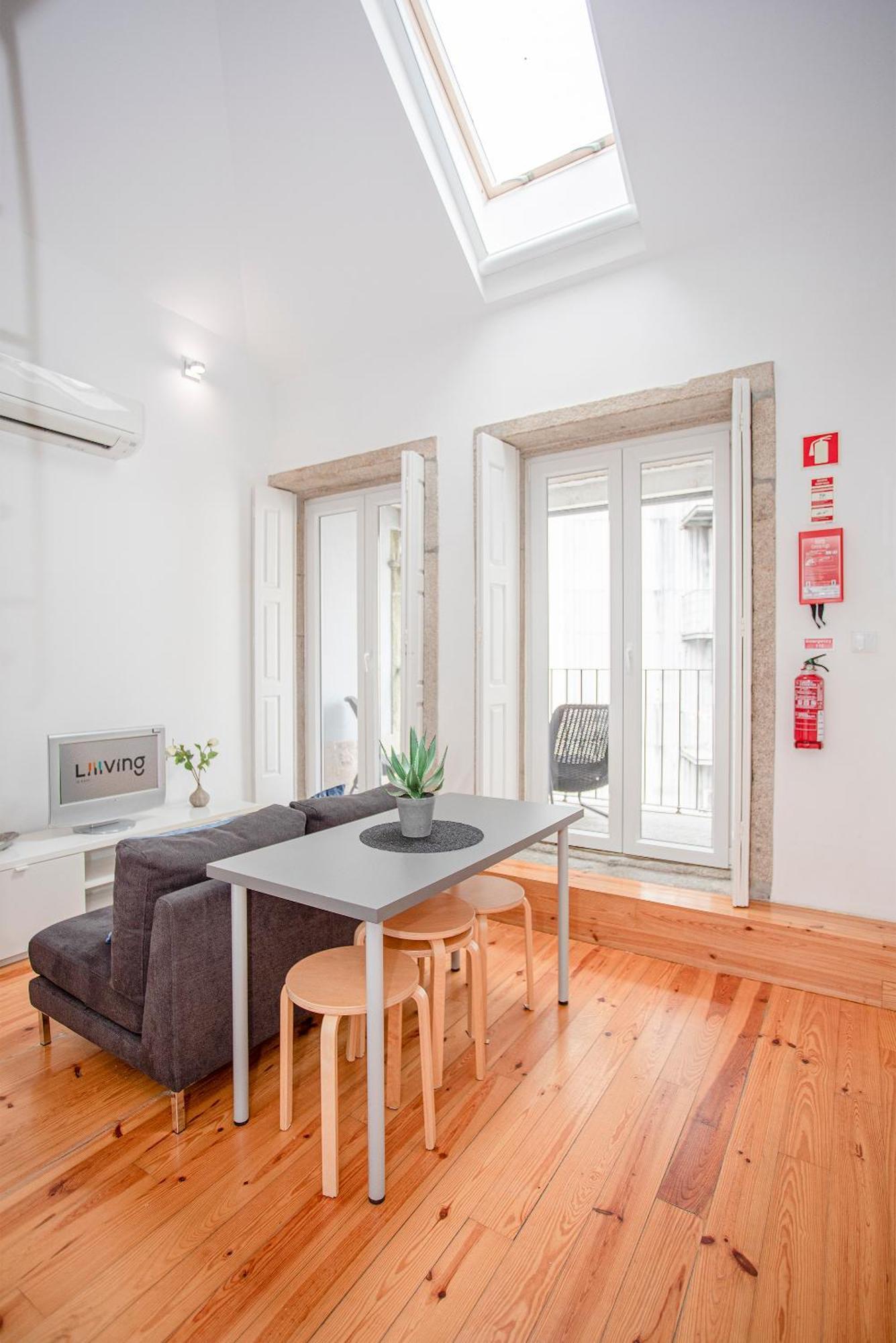 Liiiving In - Heart Of Mezzanine Appartement *