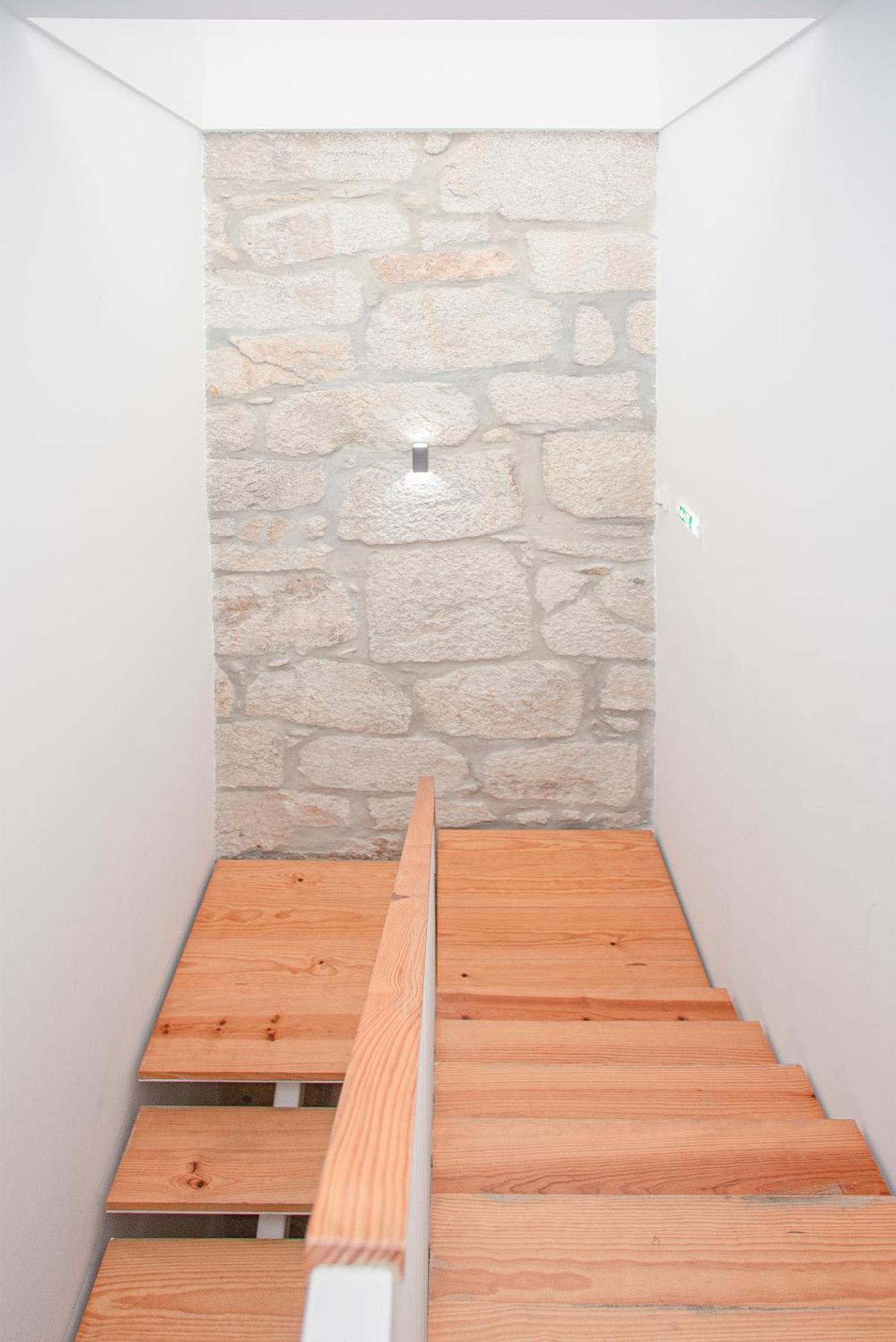 Appartement Liiiving In - Heart Of Mezzanine Porto