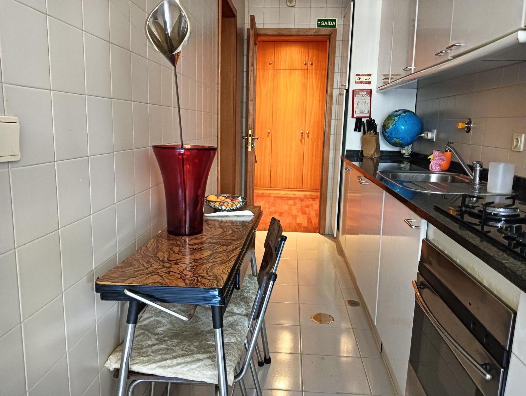 Flat Apartment *