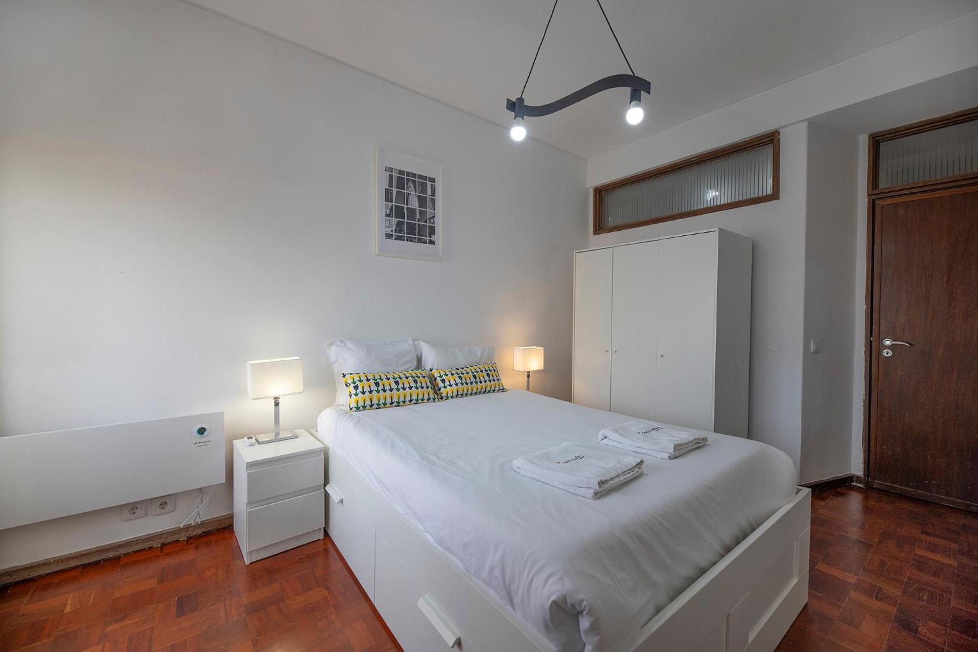 Flh Spacious With Balcony Apartment Porto