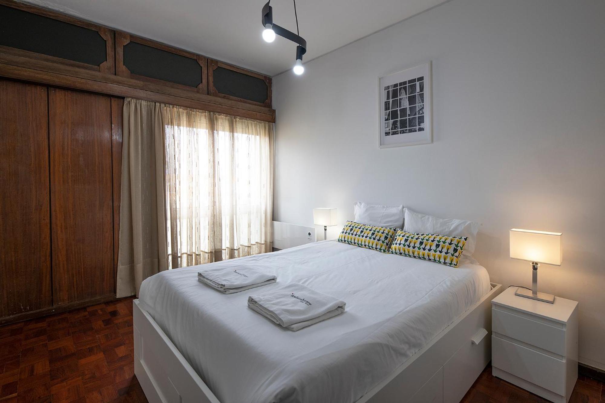 Flh Spacious With Balcony Porto