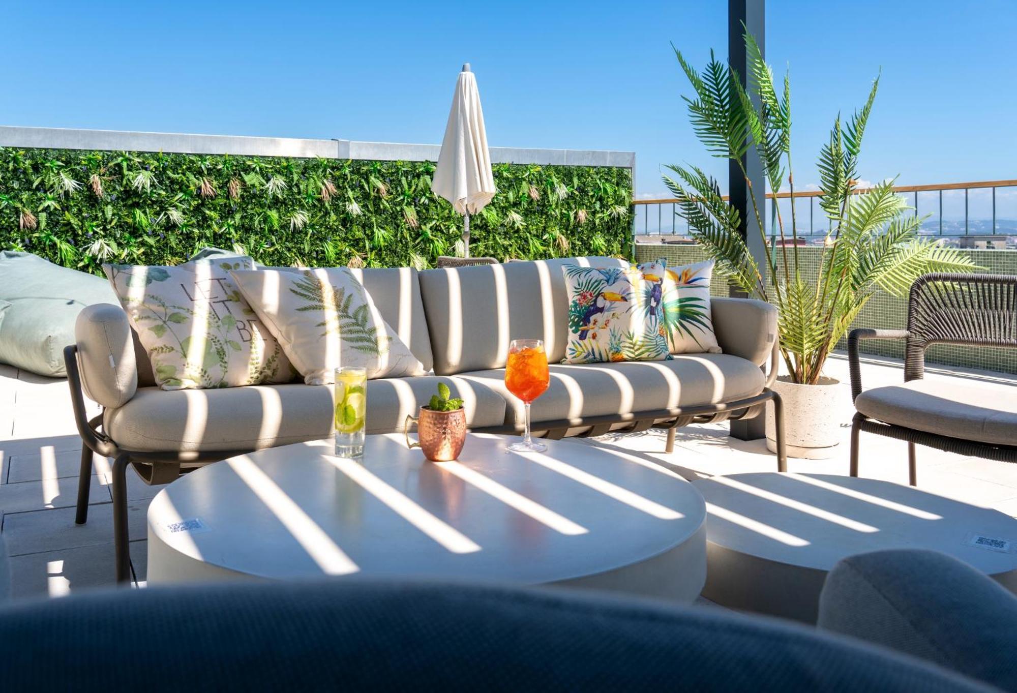 Hotel Acta The Clover 4*
