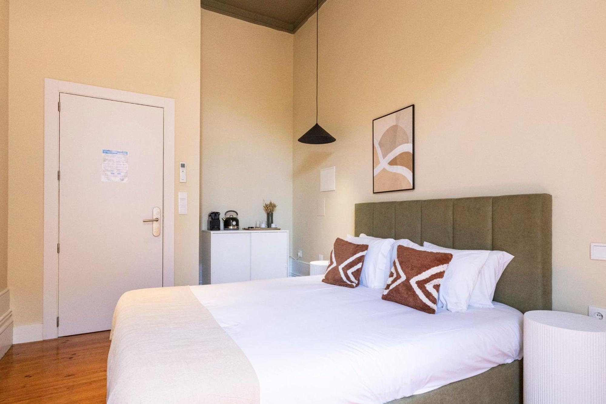 Apartment Bonjardim By Lovelystay