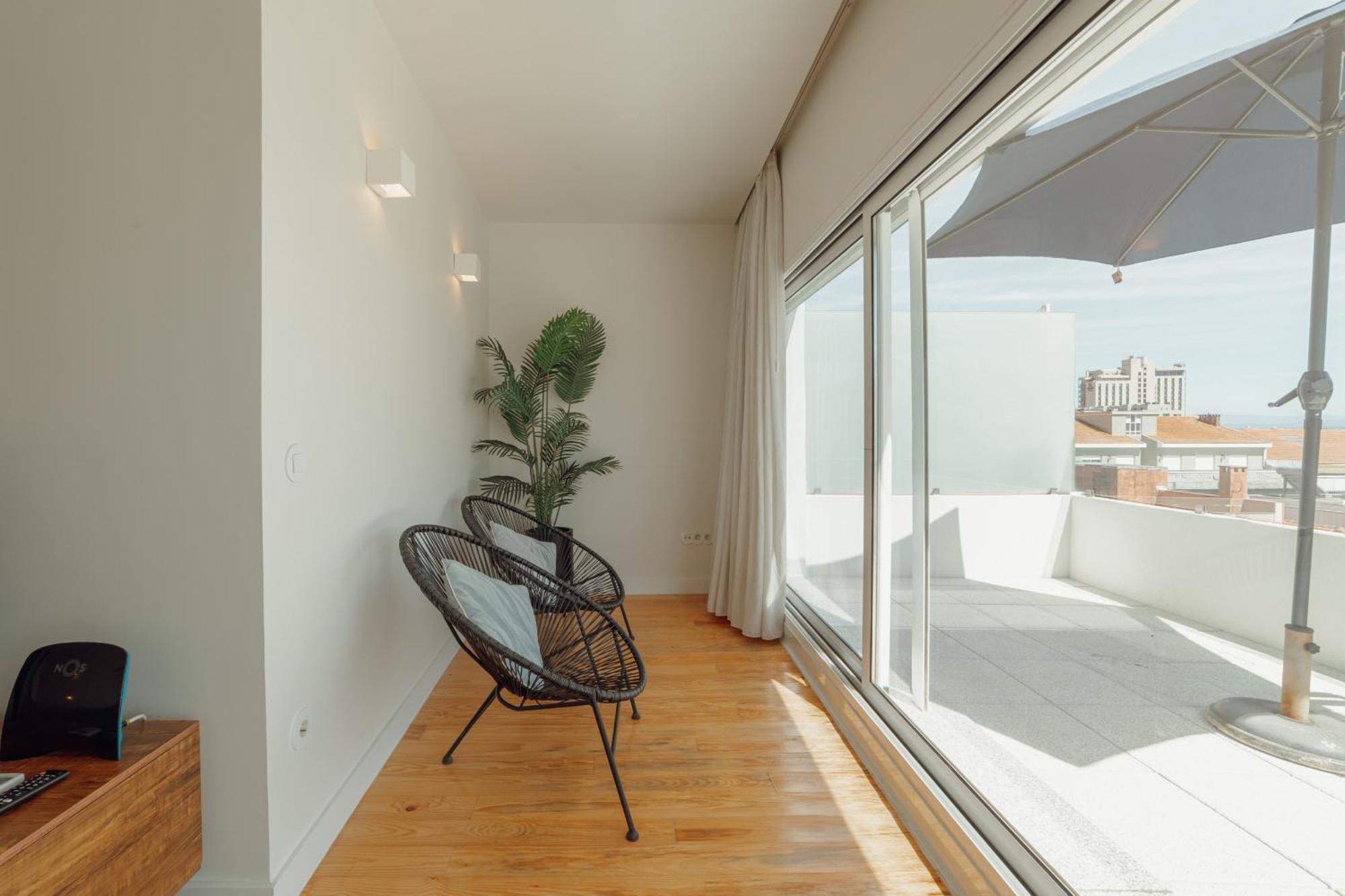 Apartment Panoramic Views With Terrace By Vacationy
