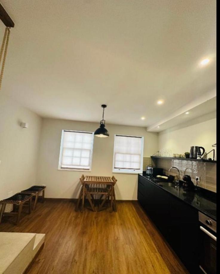 Bridge Apartment *