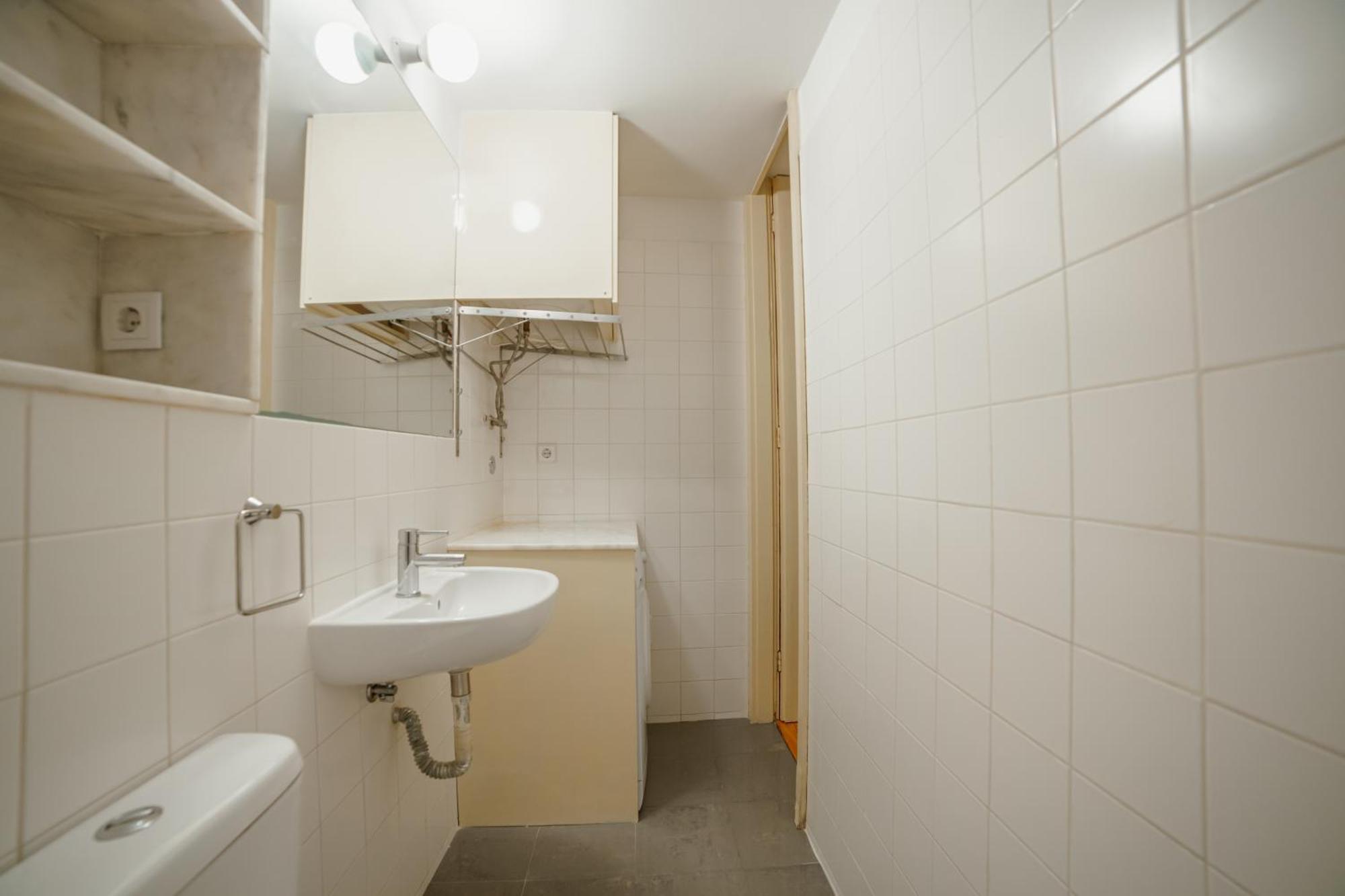 Vintage Flat By Hosty *