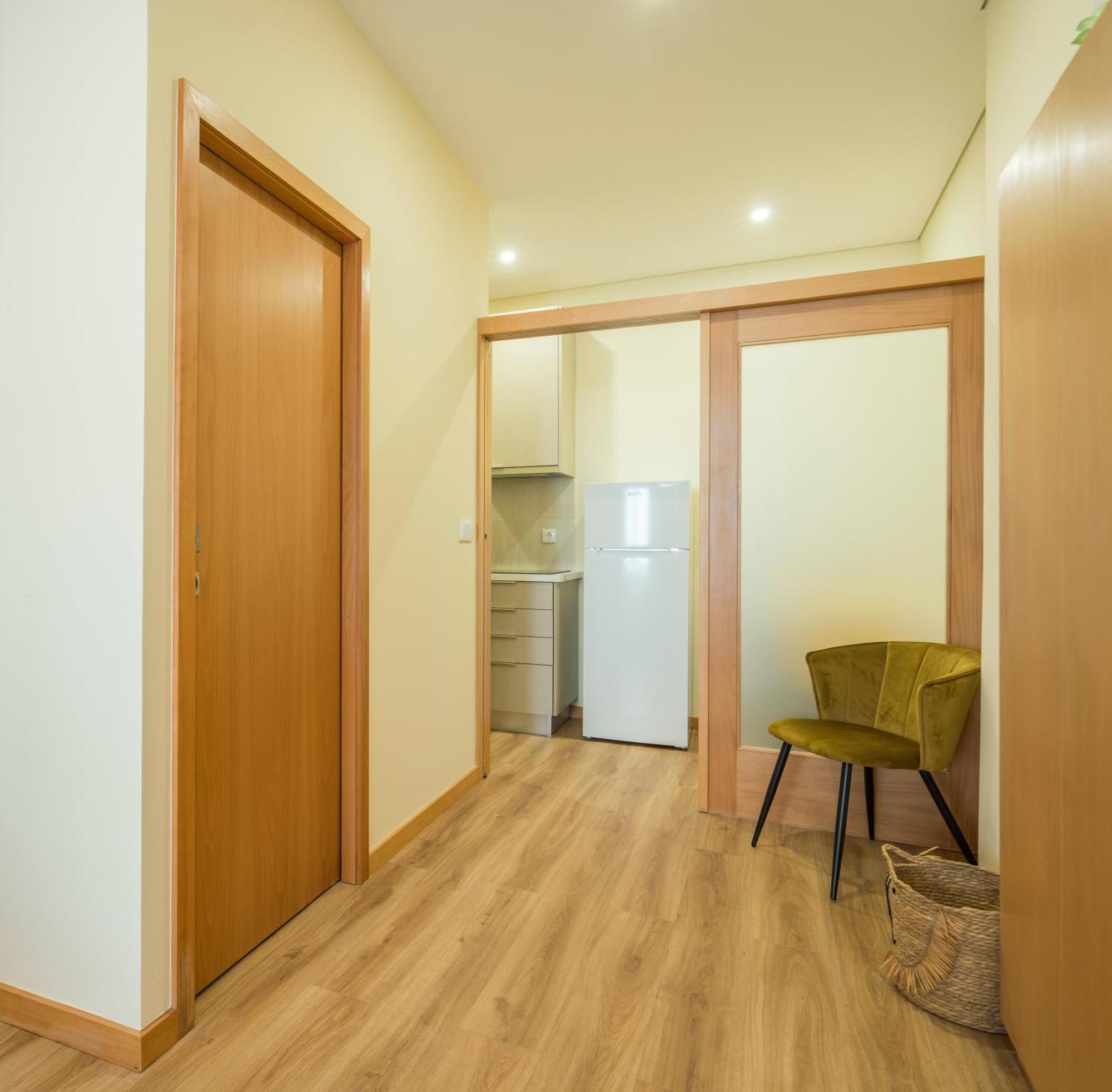 Host Wise - Urban Escape Apartment *