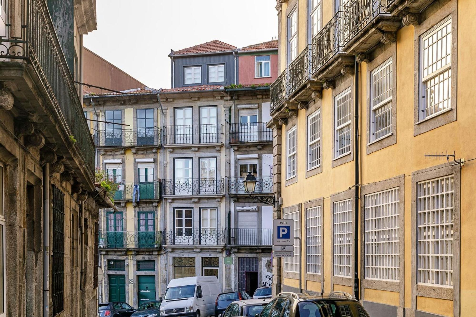 Apartment Door 65 - Historical Center
