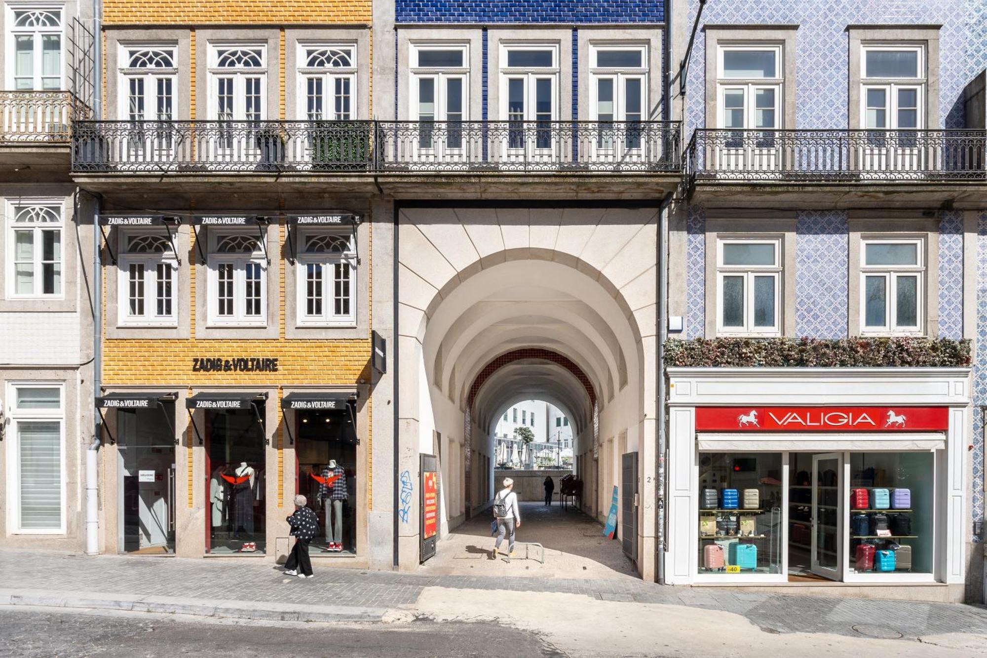 Viva Aliados Spacious & Bright Flat *