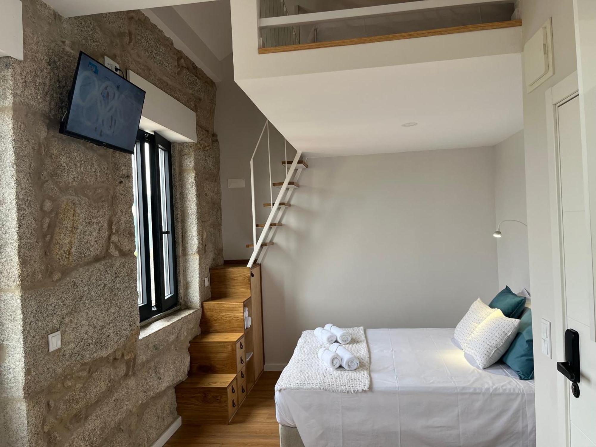 Ameixial Guest house Porto