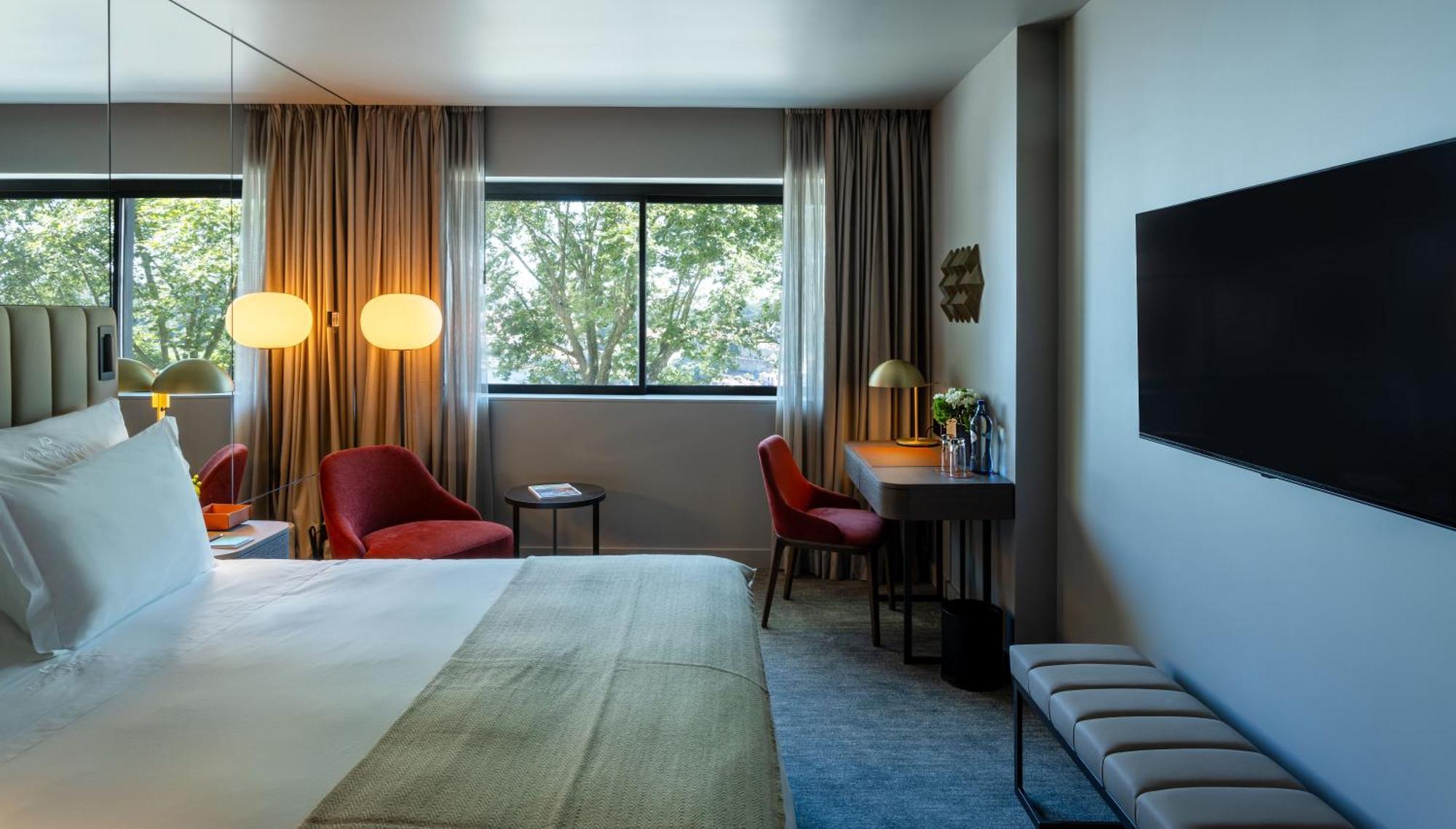 Hotel Altis
