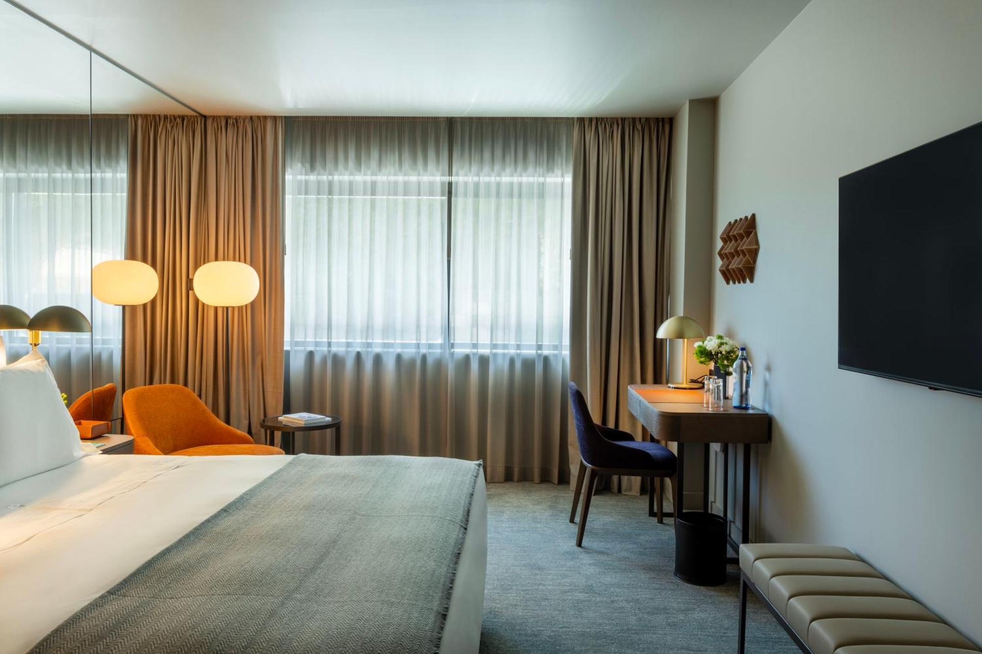 Altis Hotel