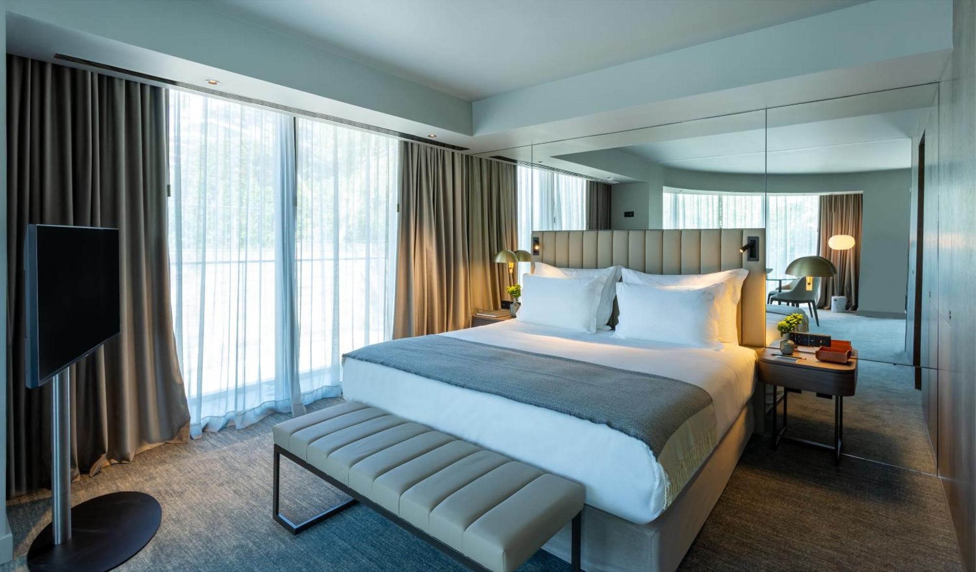 Altis Hotel 5*