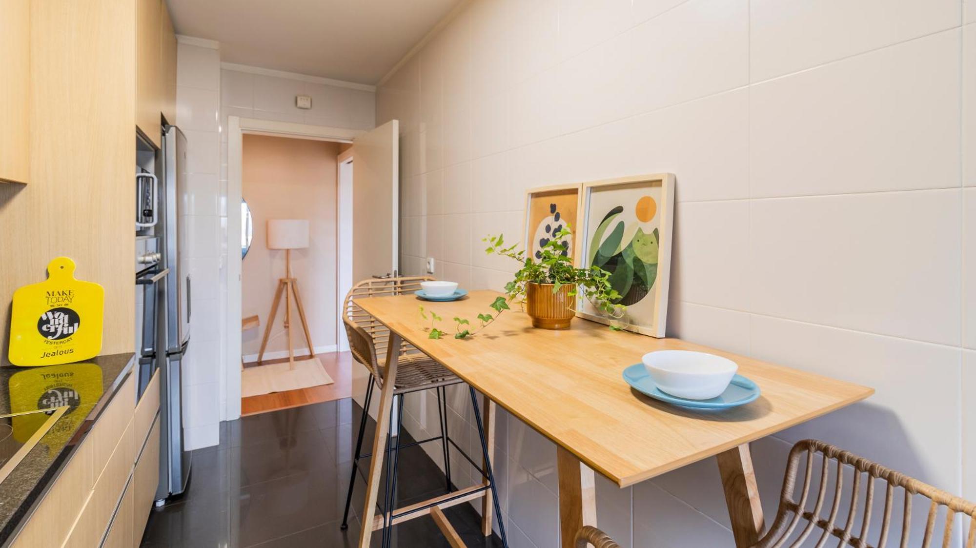 Com Varanda E Garagem Apartment *