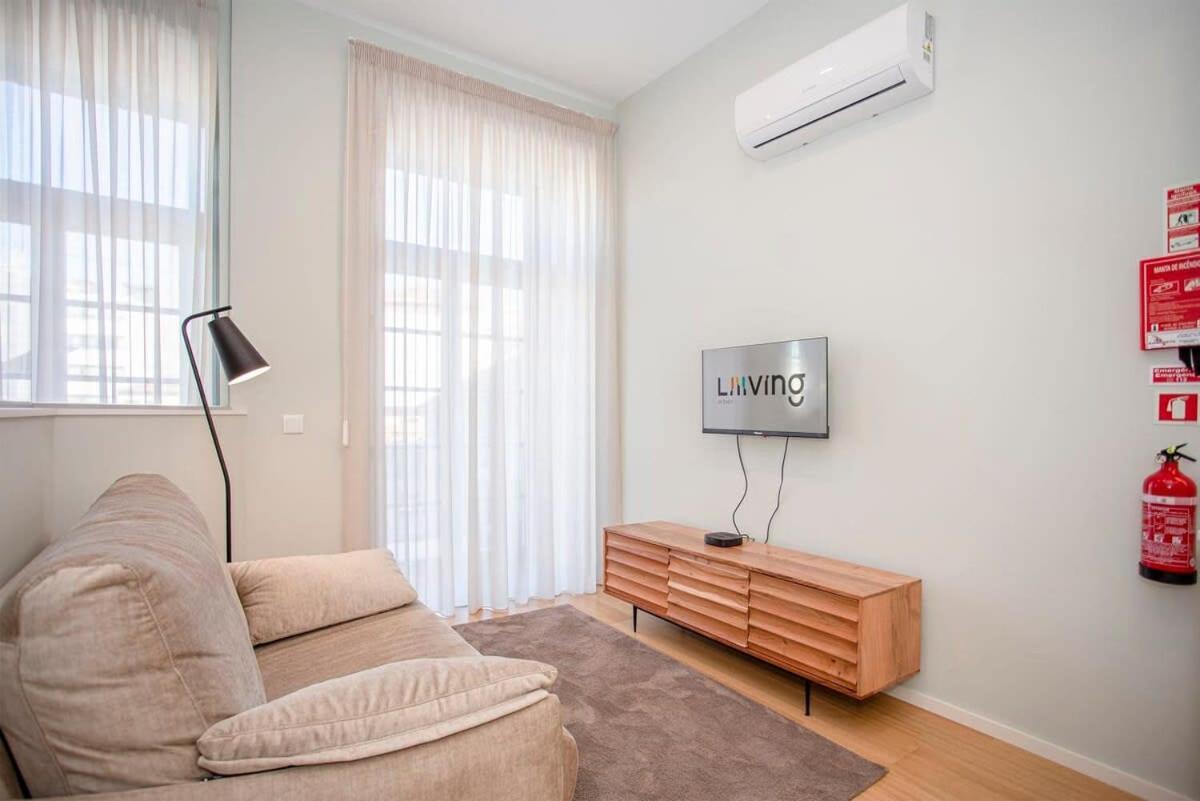 Liiiving In - Sweet Sunlight Apartment *