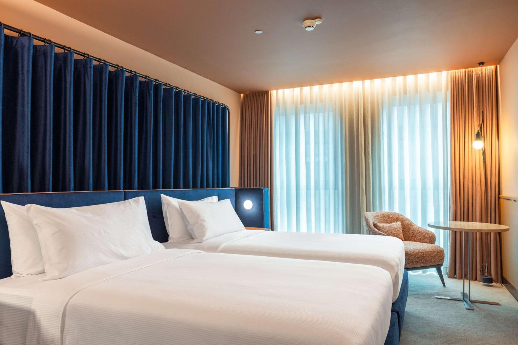 Cenica Hotel, Curio Collection By Hilton Porto