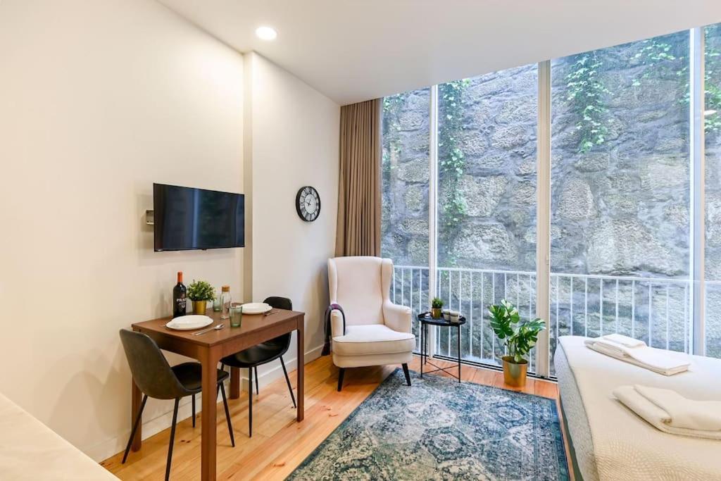 Santa Catarina Center Apartment