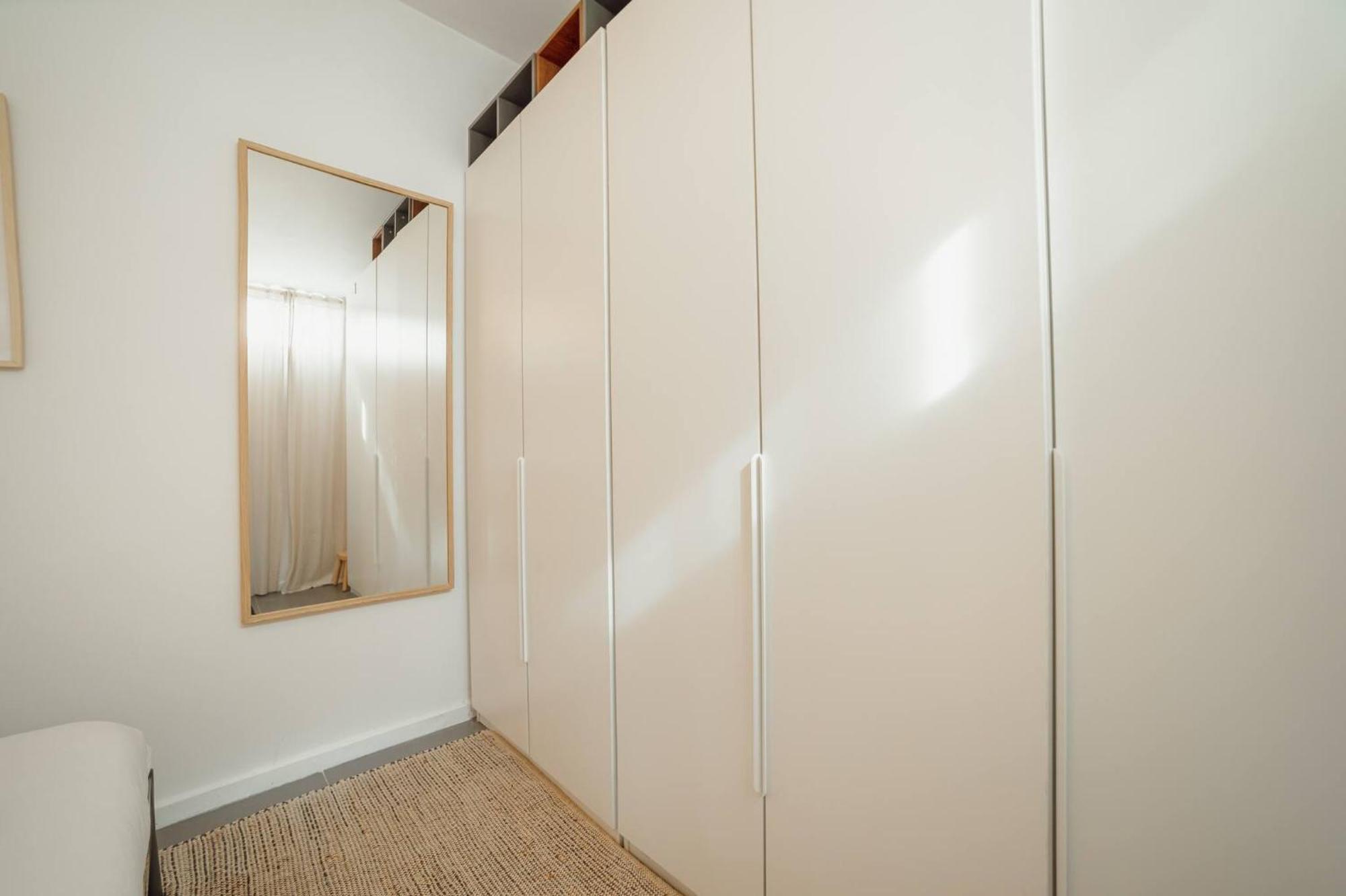 Apartment Modern By Hosty *