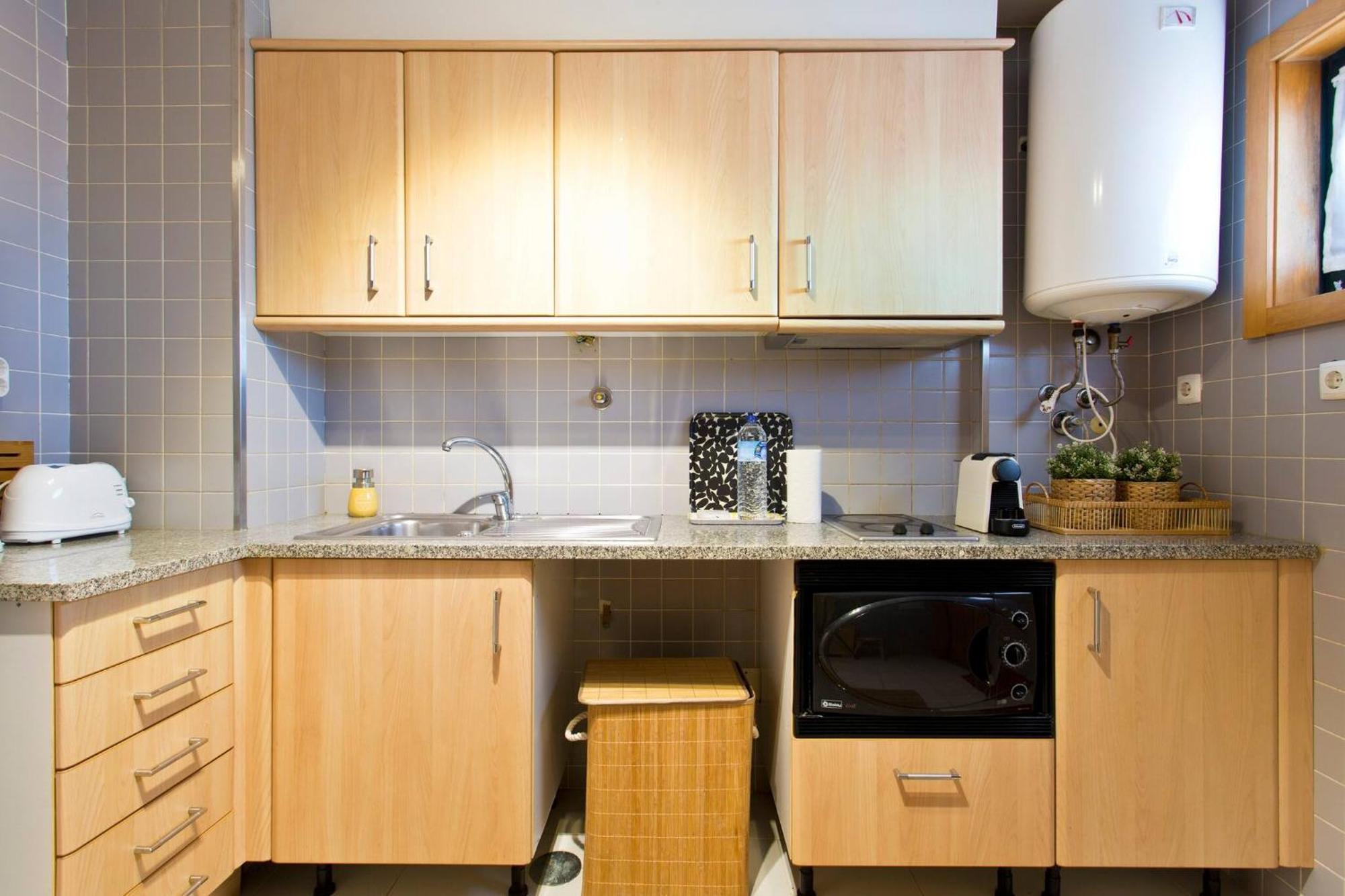 Apartment Aposentus - Contemporary Comfort *