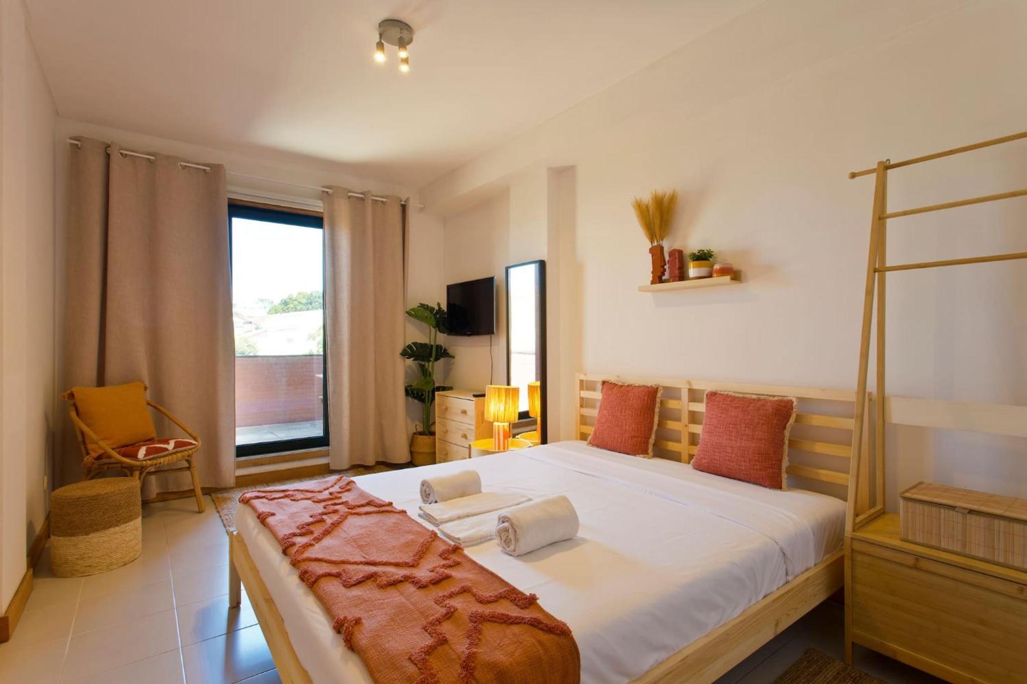 Aposentus - Contemporary Comfort * Porto