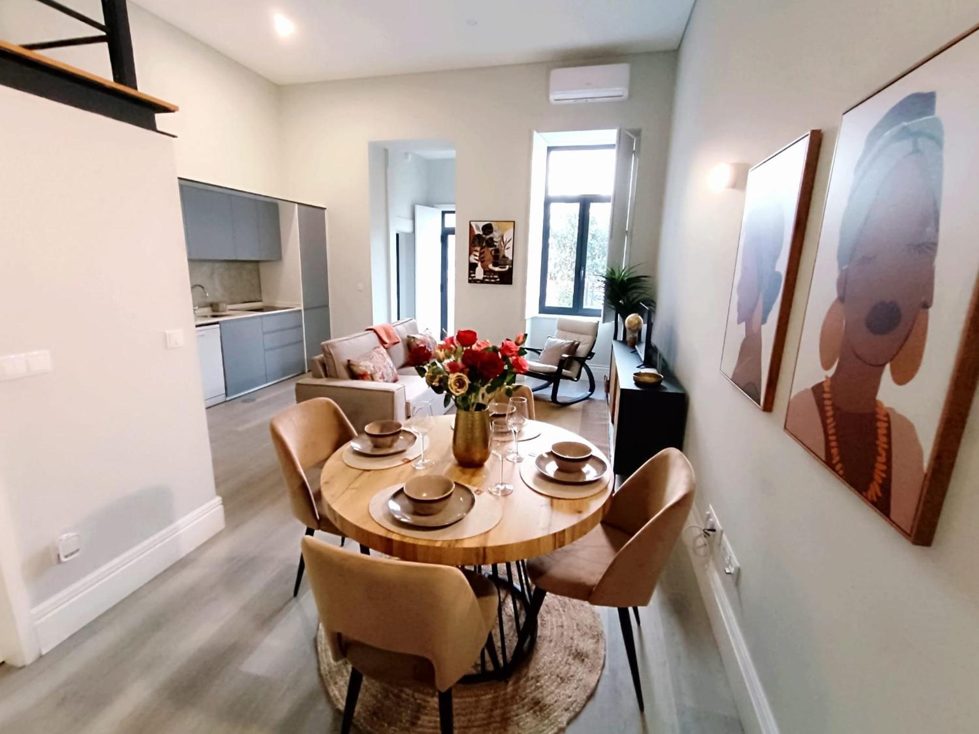 Arts District Terrace Sunset Apartment