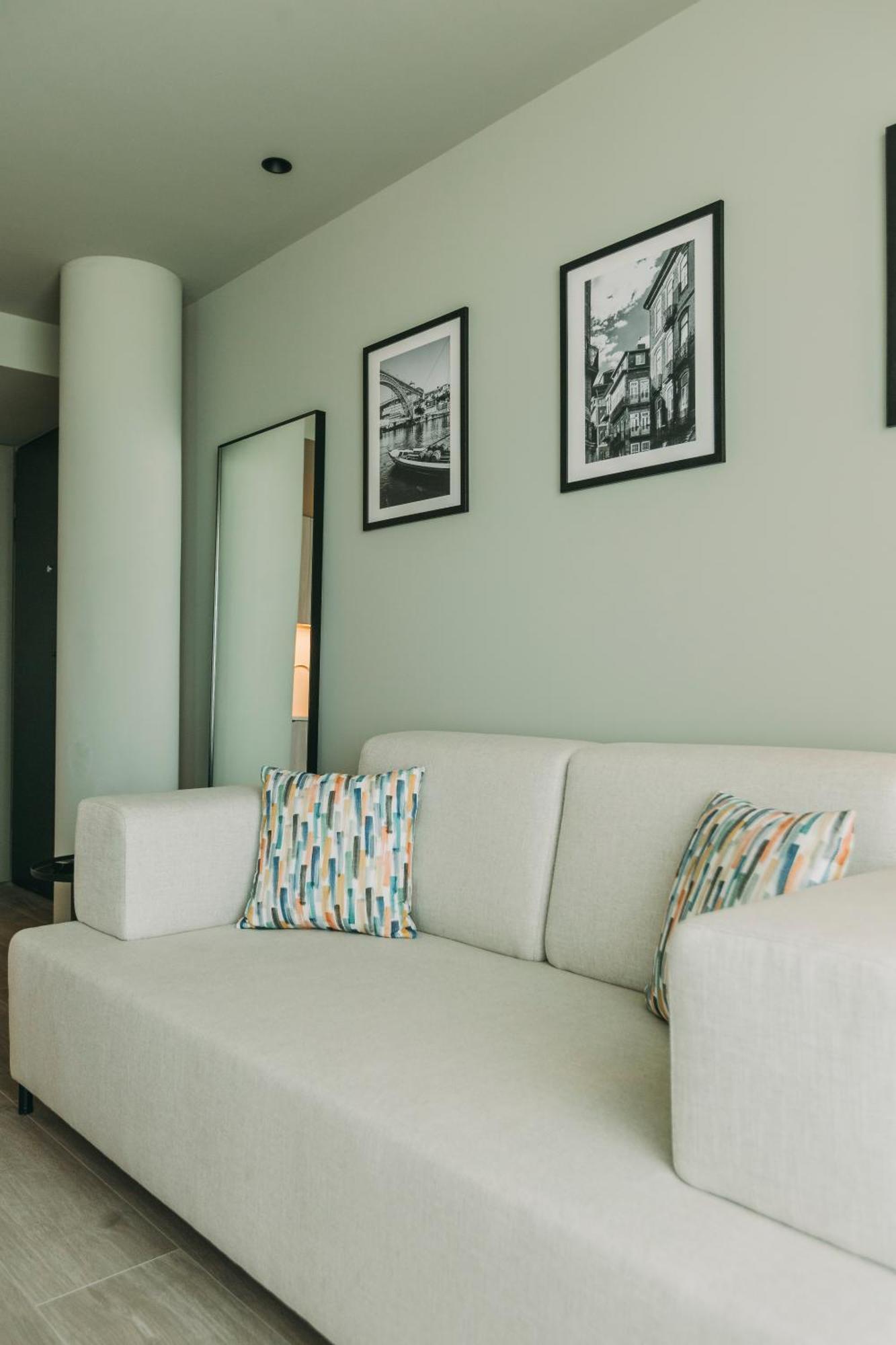 705 Prime Hotel