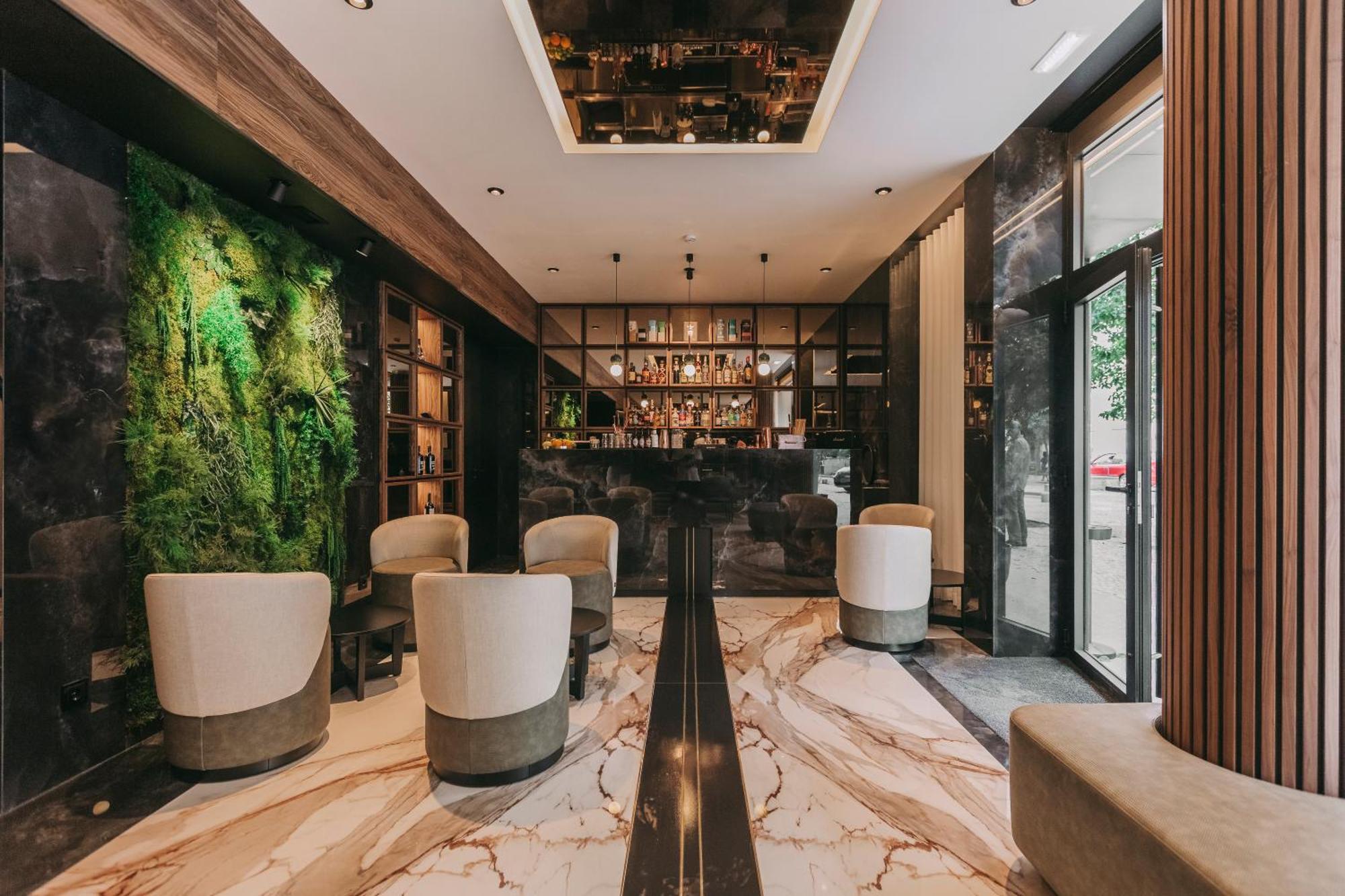 Hotel 705 Prime 4*