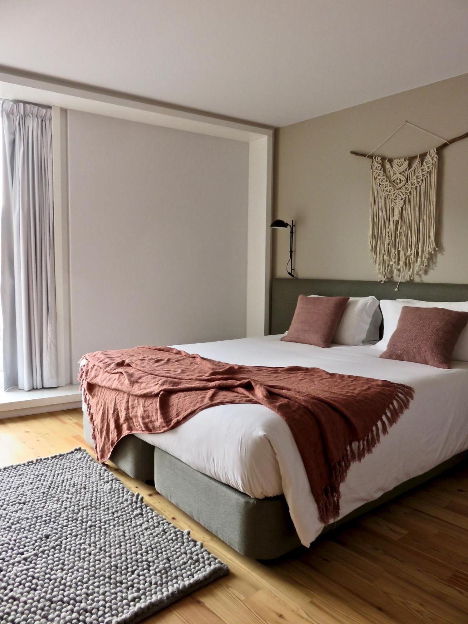 Serviced - Miragaia Ii Aparthotel Porto