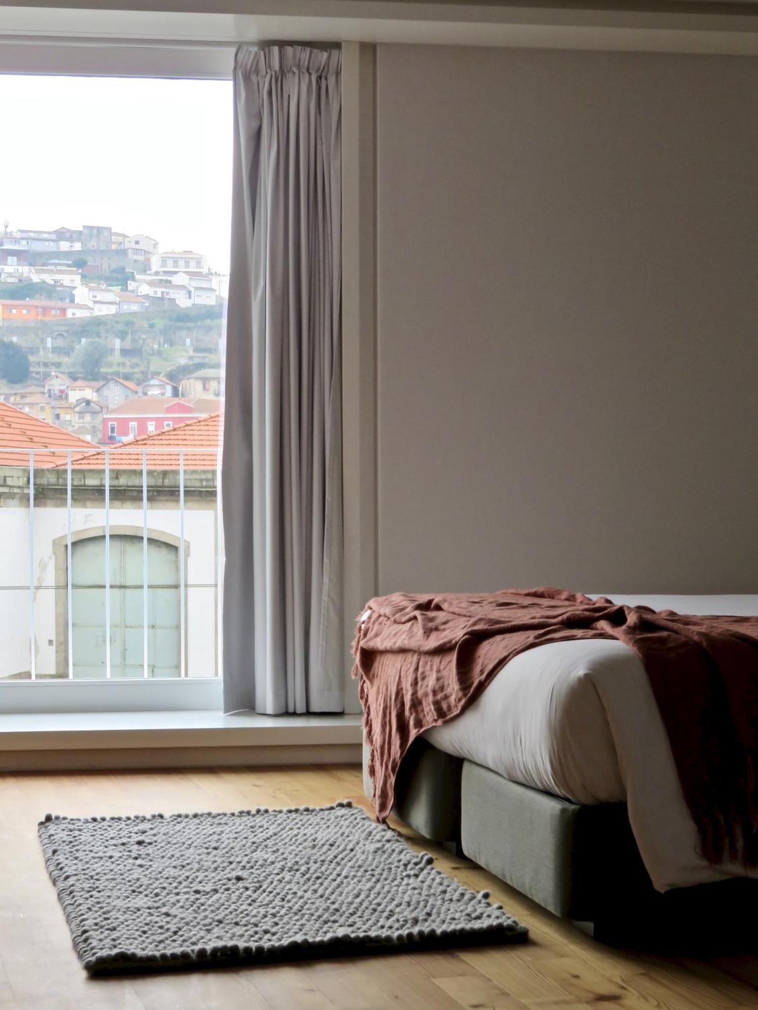 Serviced - Miragaia Ii Aparthotel Porto