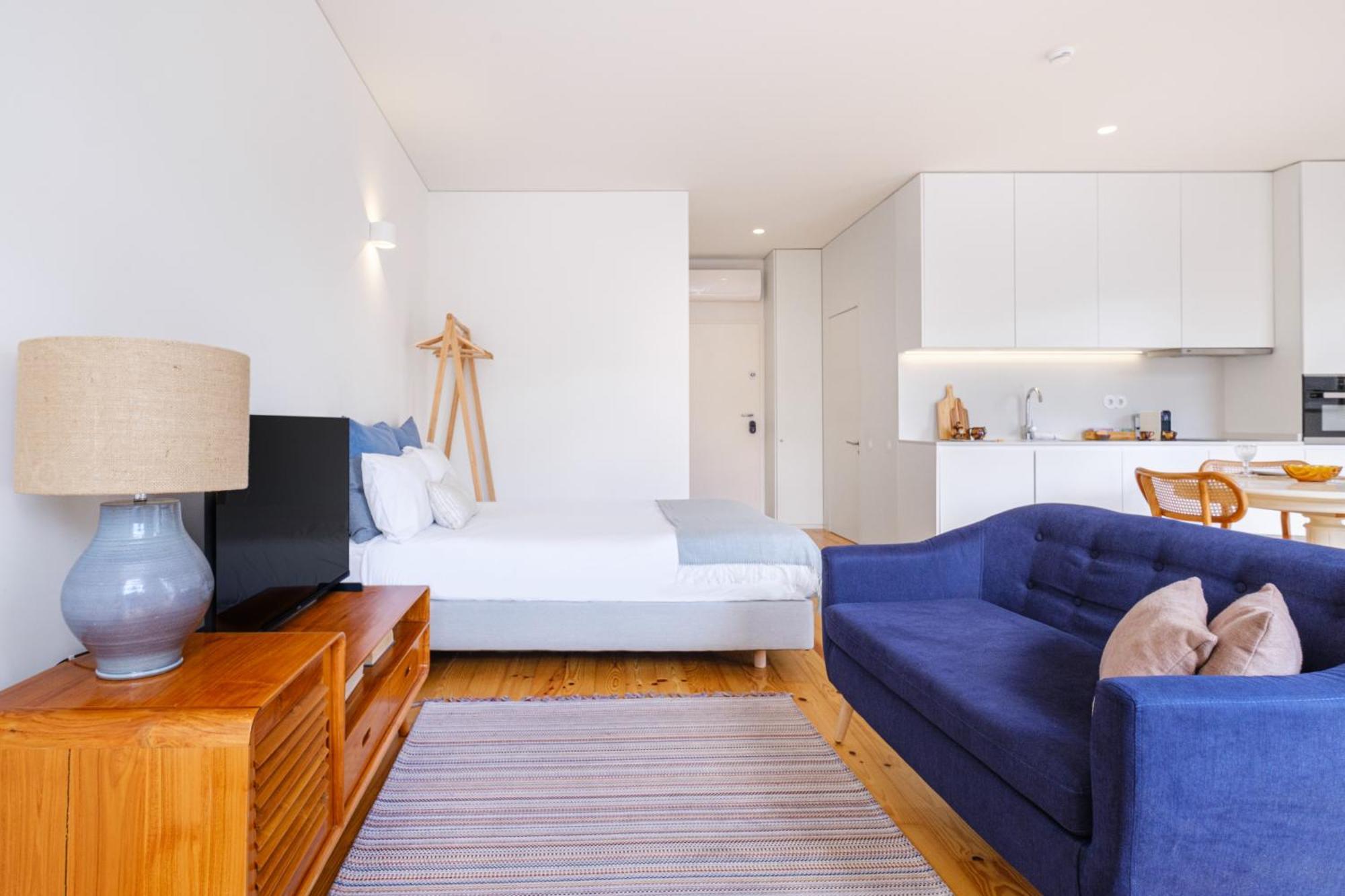Apartment Inbloom *