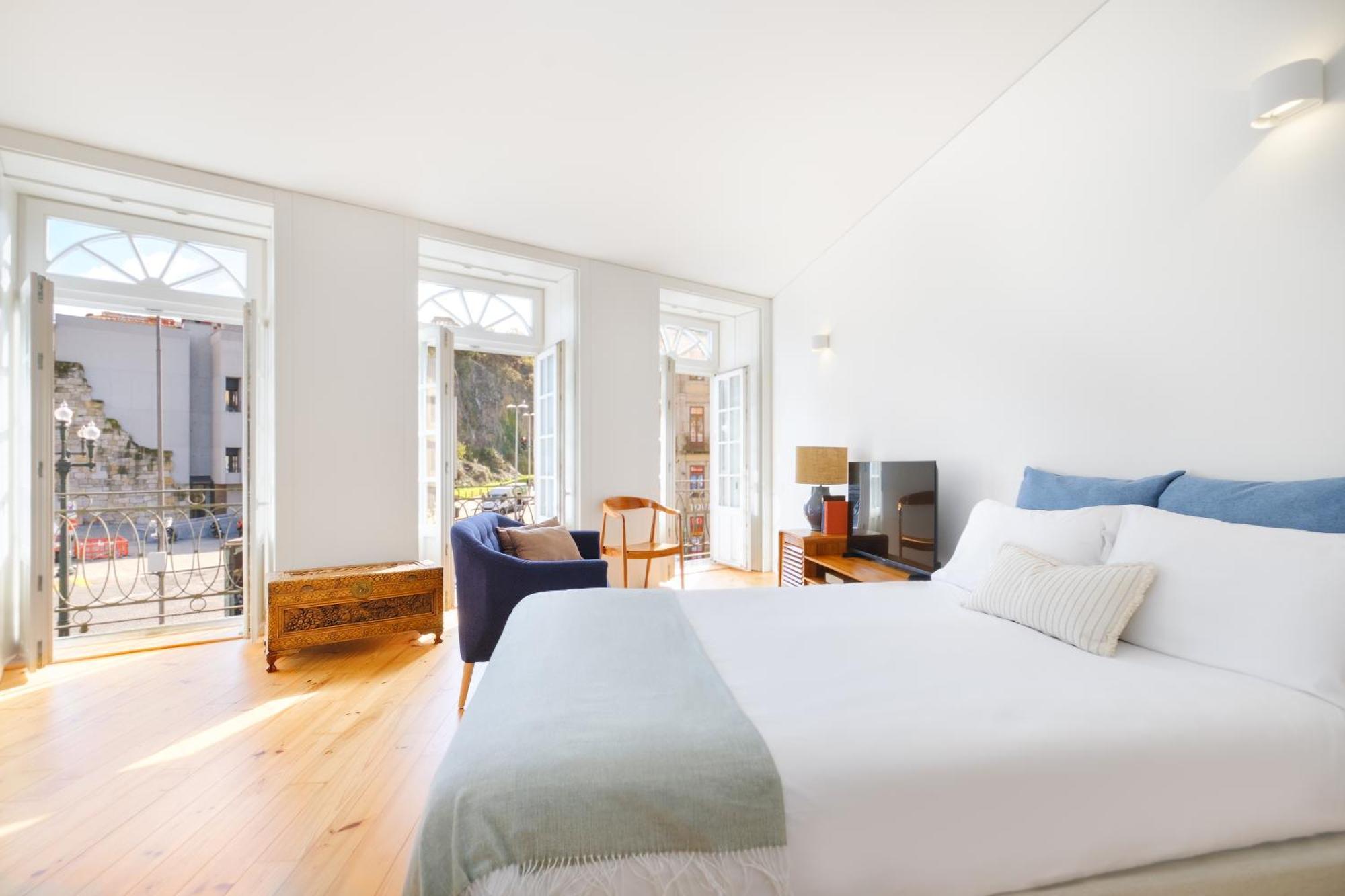 Inbloom Apartment