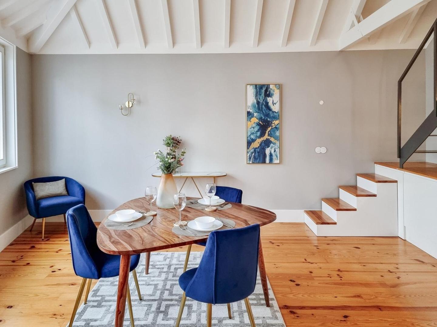 Apartment Charming Loft With Mezzanine In The Center Porto